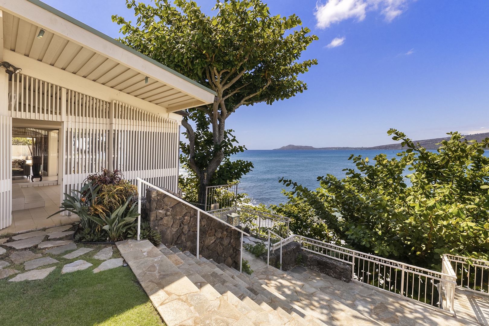 Honolulu Vacation Rentals, Hanapepe House - Steps to Shoreline Access