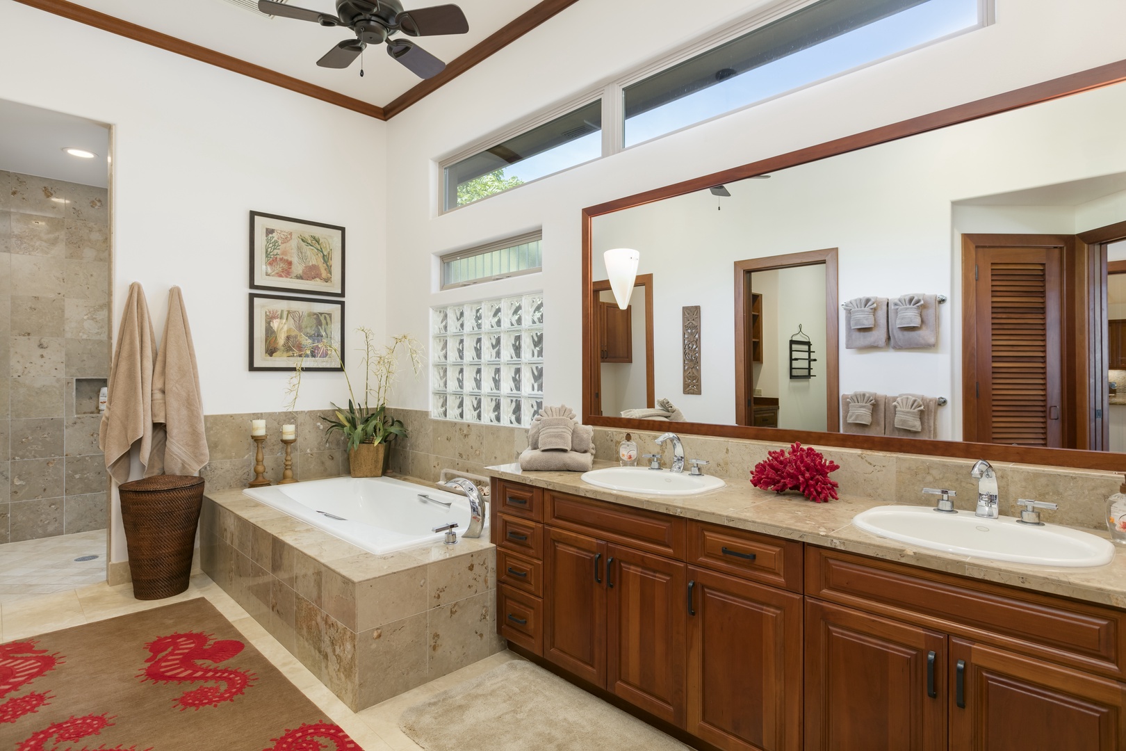 Kamuela Vacation Rentals, Villages at Mauna Lani Resort Unit # 728 - Soaking Tub, Indoor Shower, and Outdoor Shower - You choose!