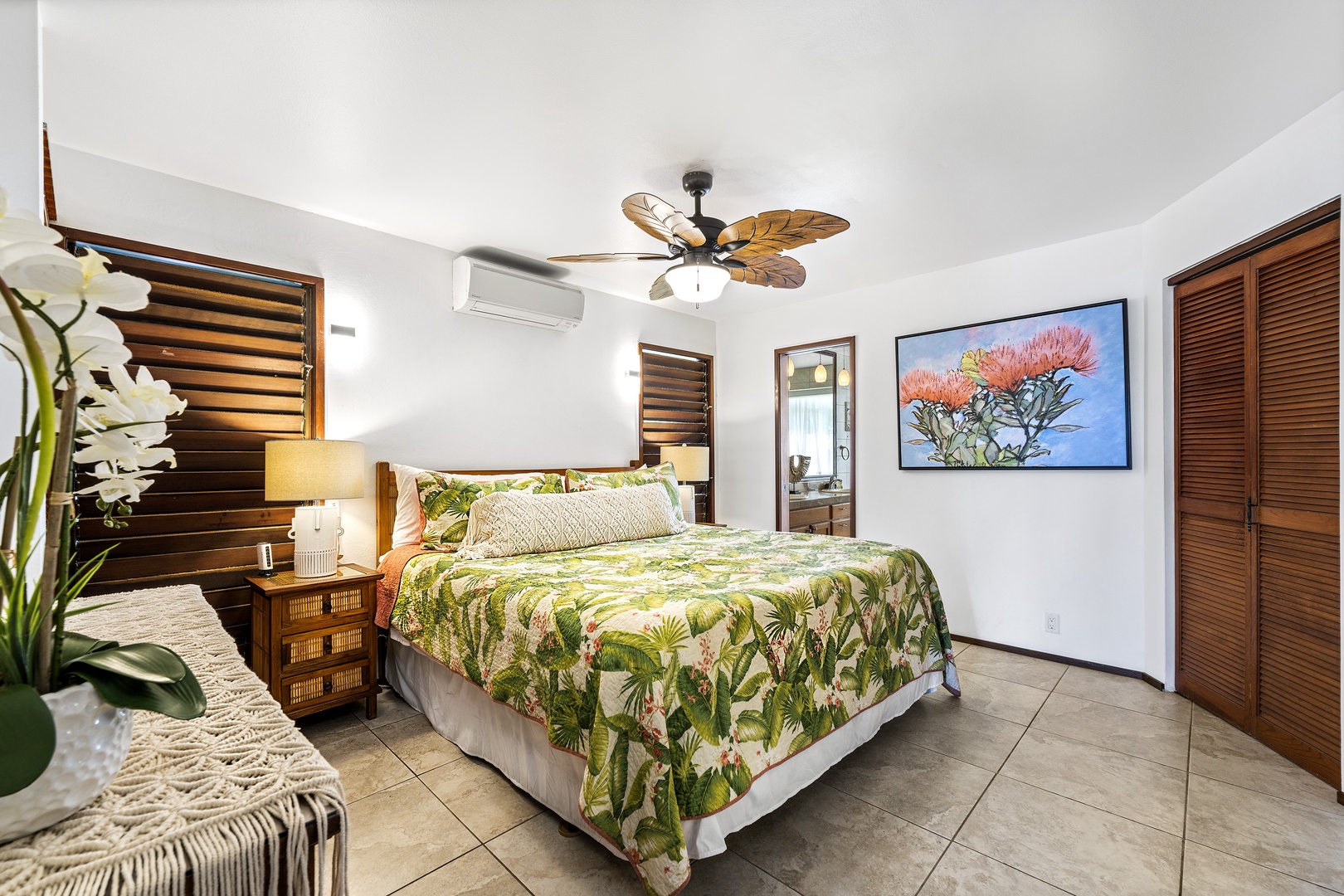 Kailua Kona Vacation Rentals, Kona's Shangri La - Second floor Primary bedroom with King sized bed & A/C