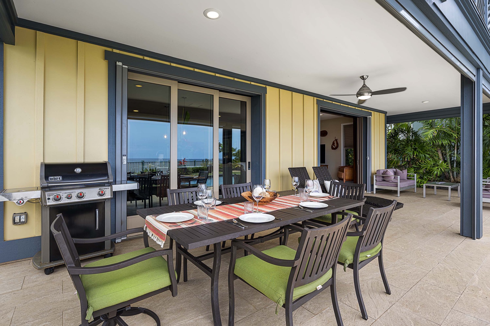 Kailua Kona Vacation Rentals, Holua Kai #20 - Remote controlled screens and ceiling fan make this space enjoyable regardless of the weather