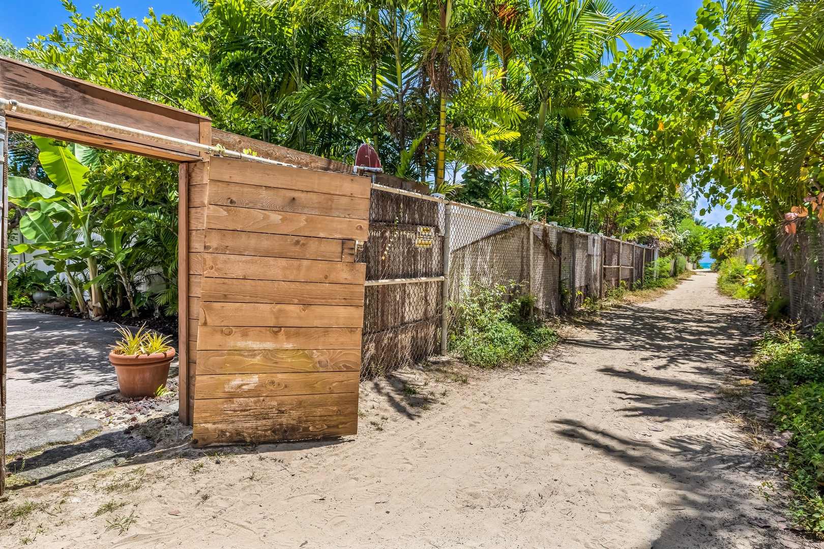 Kailua Vacation Rentals, Lokomaika'i Kailua - Fully-fenced area