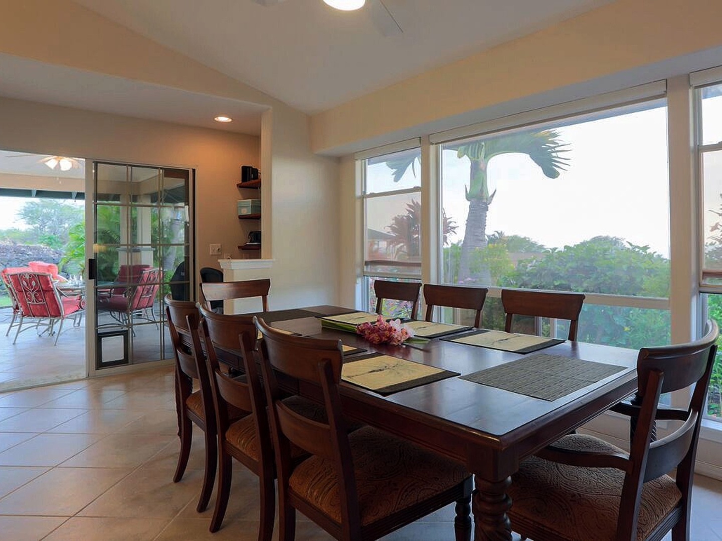 Kailua Kona Vacation Rentals, Hale Alaula - Ocean View - Dining for the whole family!