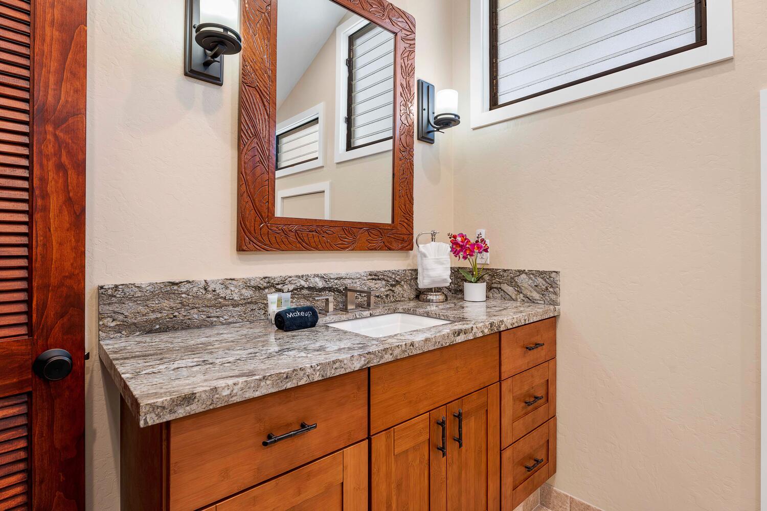 Kailua Kona Vacation Rentals, Kanaloa at Kona 3303 - A large vanity provides plenty of guest bath storage.