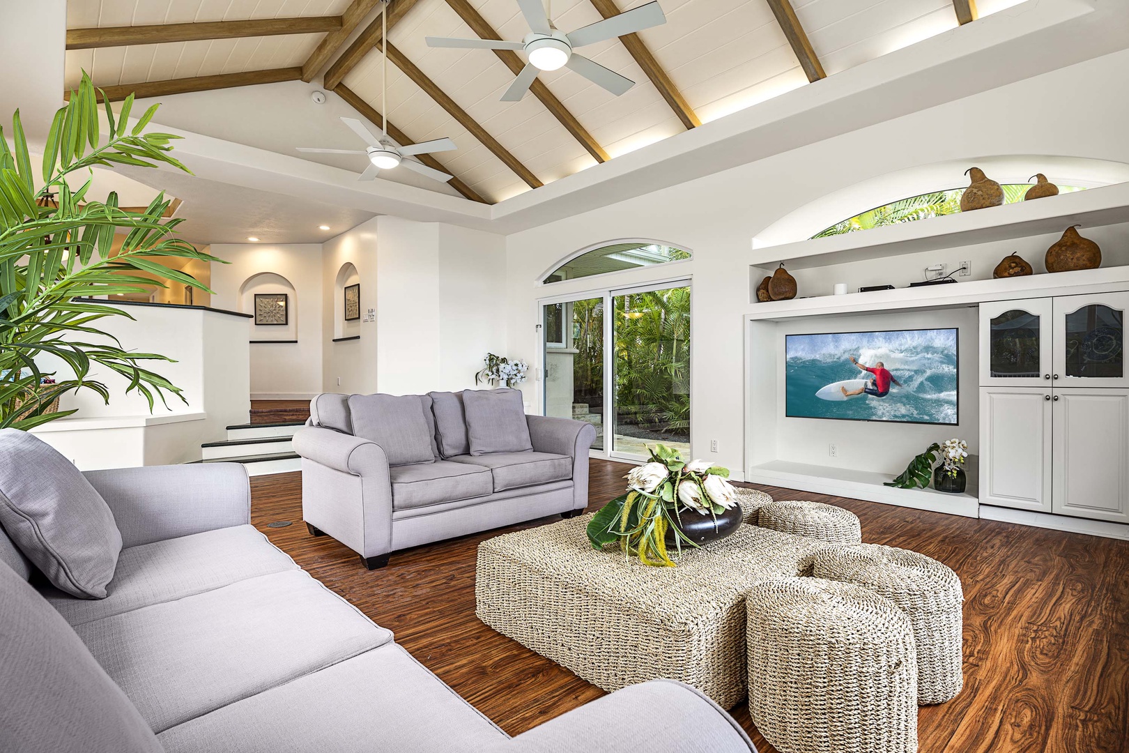Kailua-Kona Vacation Rentals, Honu Hale - Vaulted ceiling with 55in smart TV make this space that much more inviting