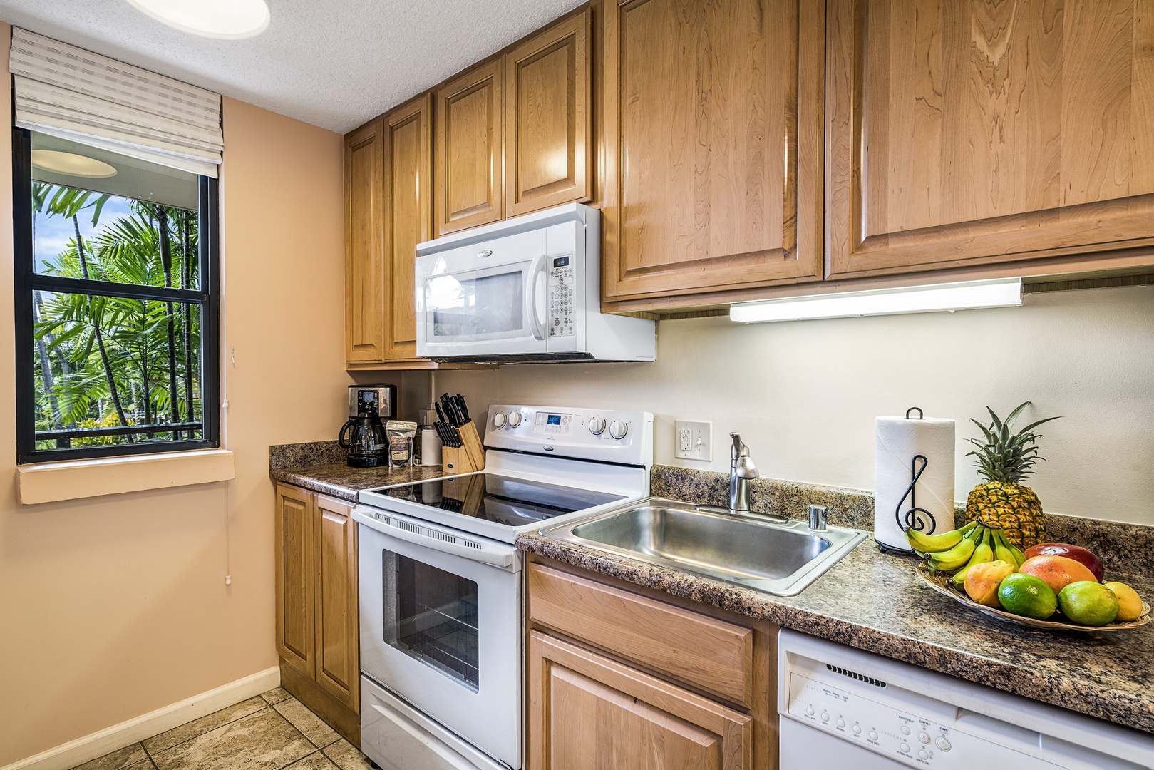 Kailua Kona Vacation Rentals, Kona Makai 4104 - Upgraded kitchen with all the amenities you'll need.