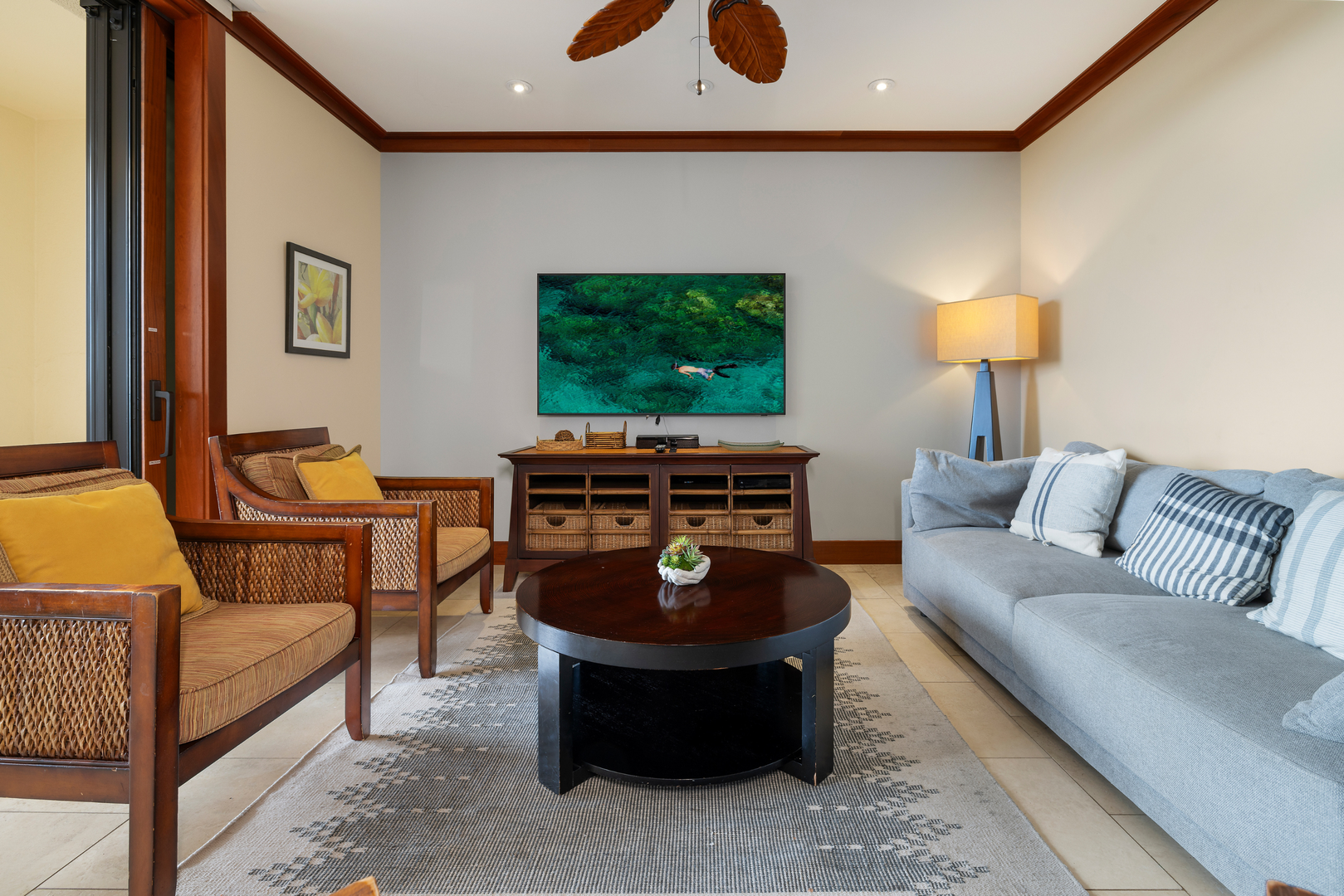 Kapolei Vacation Rentals, Ko Olina Beach Villas O505 - A comfortable sofabed provides a gathering spot for all, and extra sleeping accommodations.