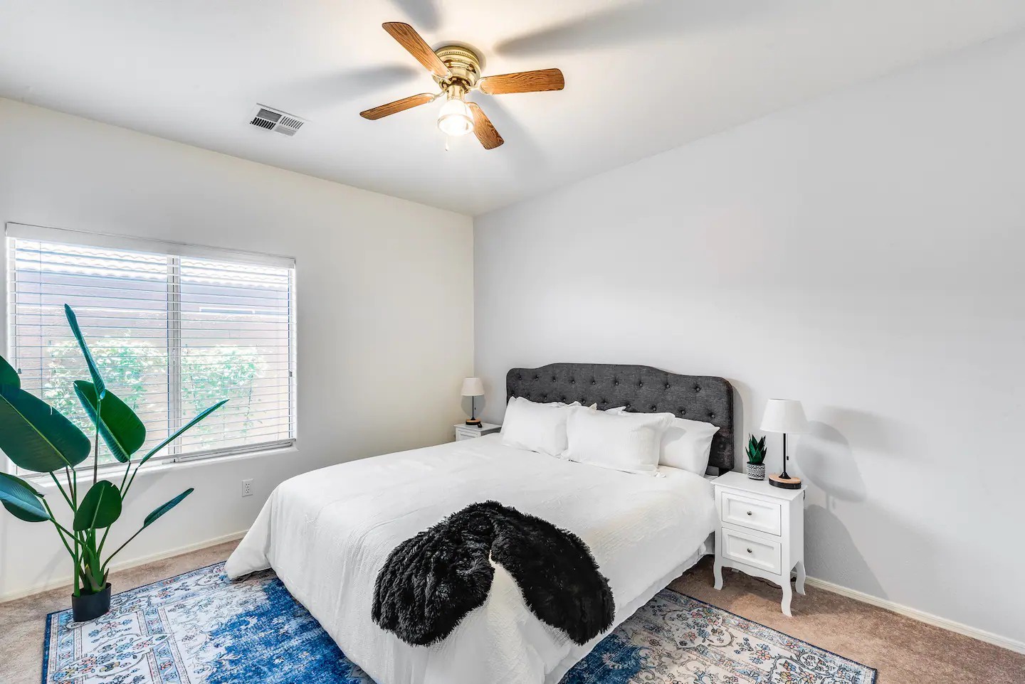Peoria Vacation Rentals, Cherry Hills - Bedroom 2 with king bed