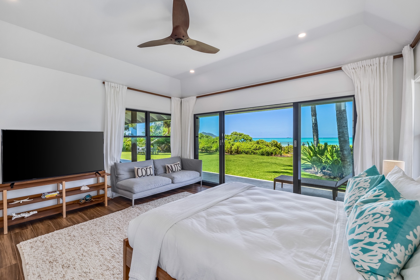 Kailua Vacation Rentals, Kailua Beach Villa - Makai South suite ocean views and outdoor access through sliding doors