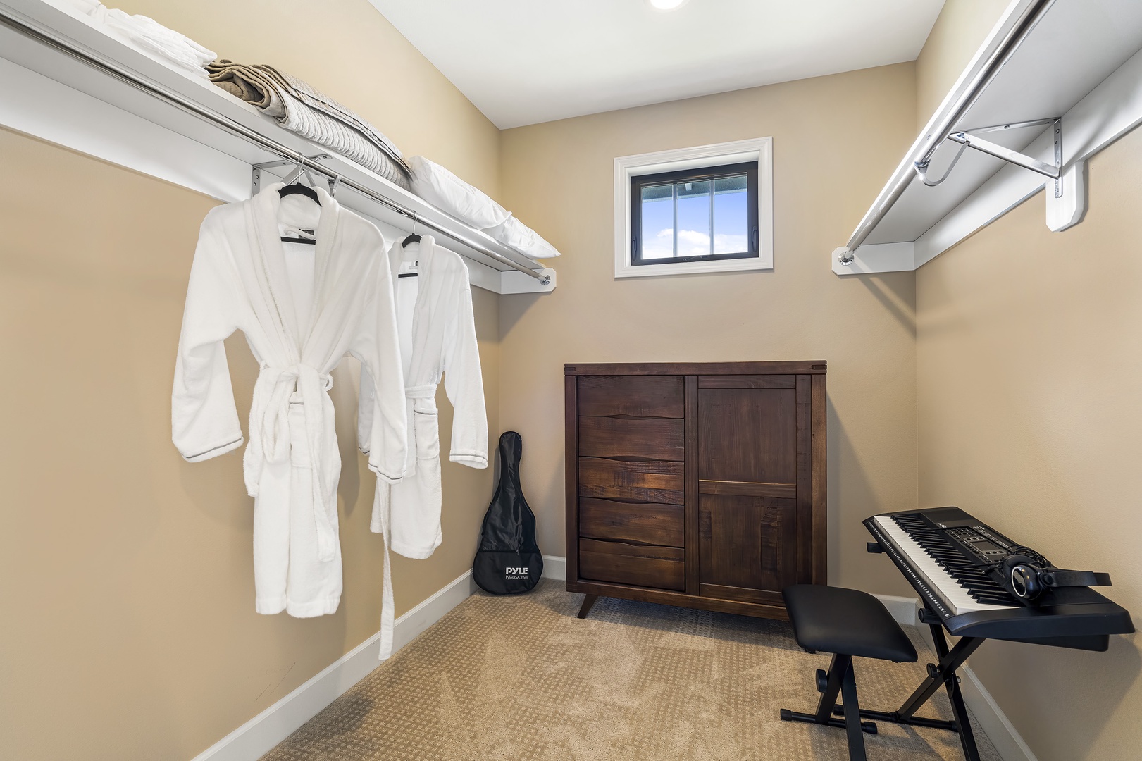 Kailua Kona Vacation Rentals, Holua Kai #9 - Walk in closet with instruments provided for guests enjoyment!