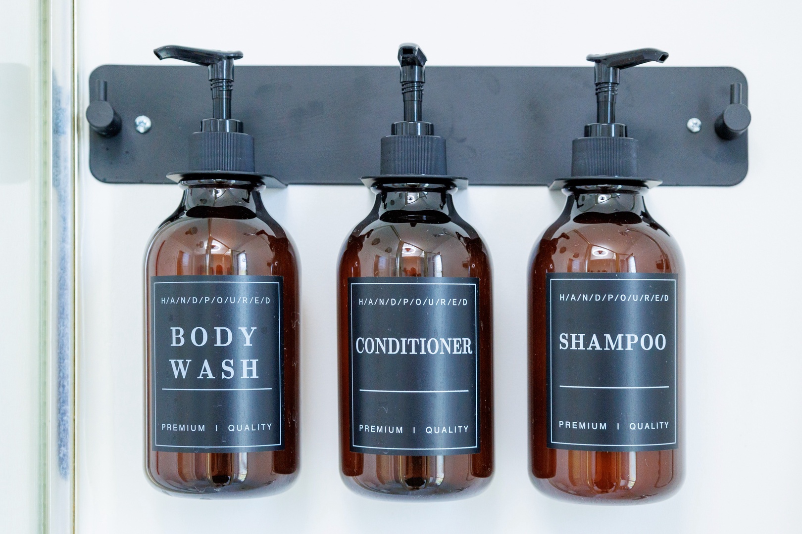 Kailua Kona Vacation Rentals, Keauhou Kai C301 - Shampoo, conditioner, and body wash stocked, so the toiletry bag stays light.