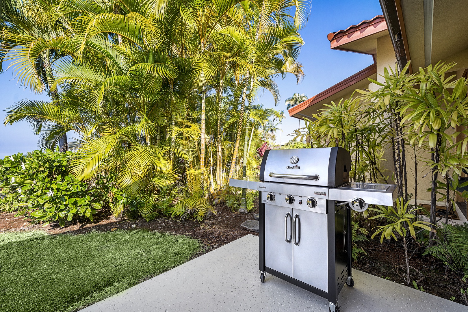 Kailua Kona Vacation Rentals, Maile Hale - BBQ your favorite meals