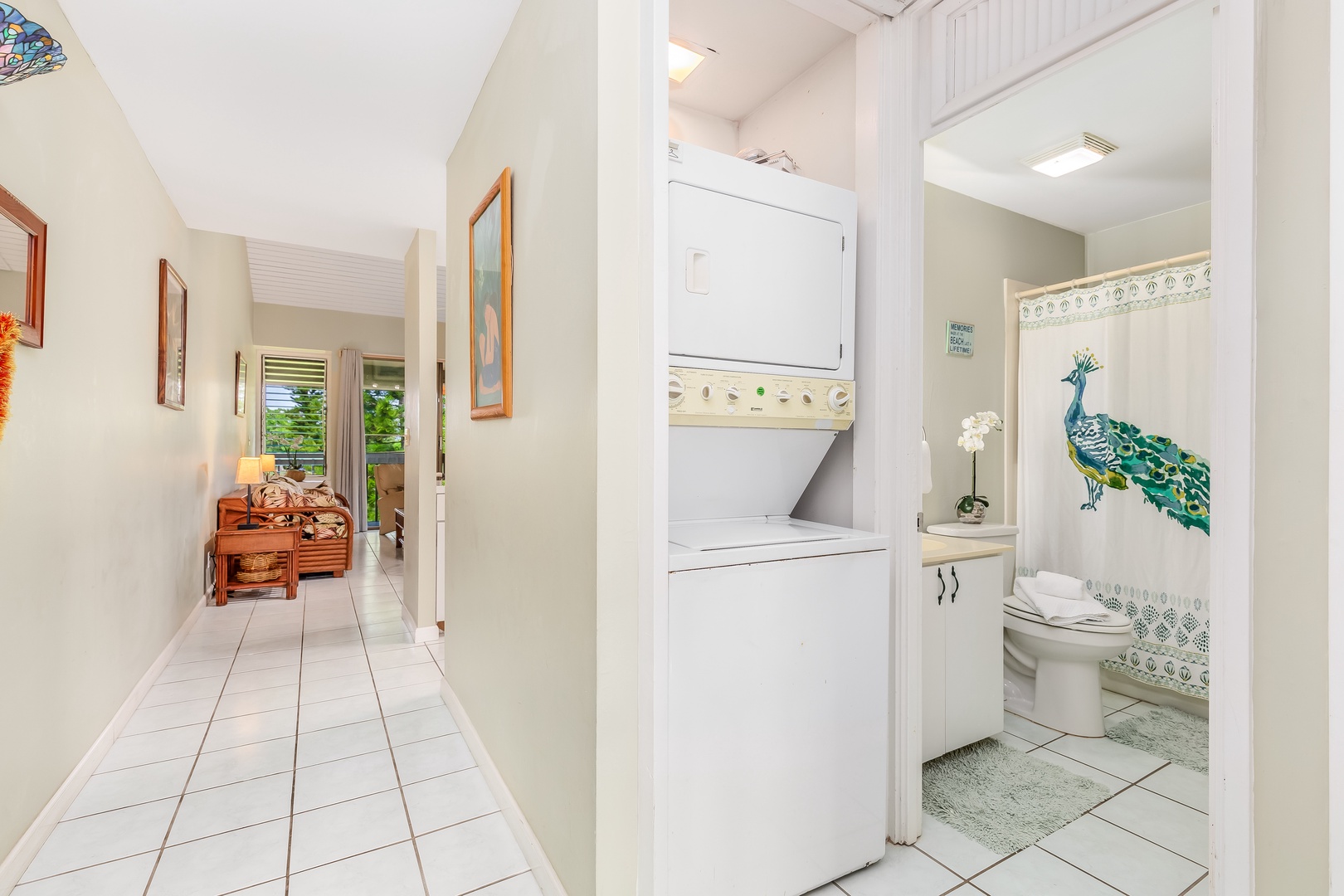 Kahuku Vacation Rentals, Ilima West Kuilima Estates #18 at Turtle Bay - Entry hallway adjacent to the laundry area.