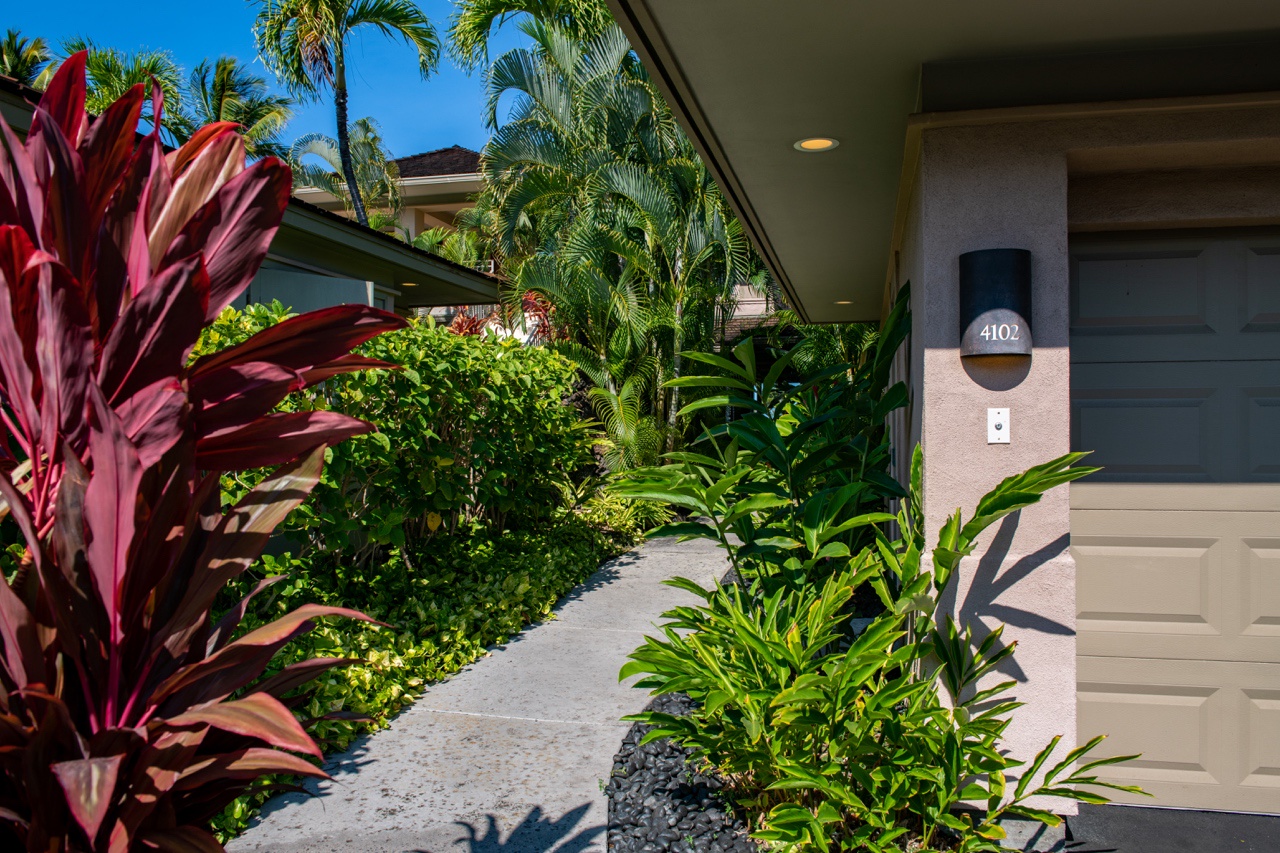 Kailua Kona Vacation Rentals, 2BD Hillside Villa (4102) at Hualalai Resort - The garden is the perfect spot to stroll around in the morning.