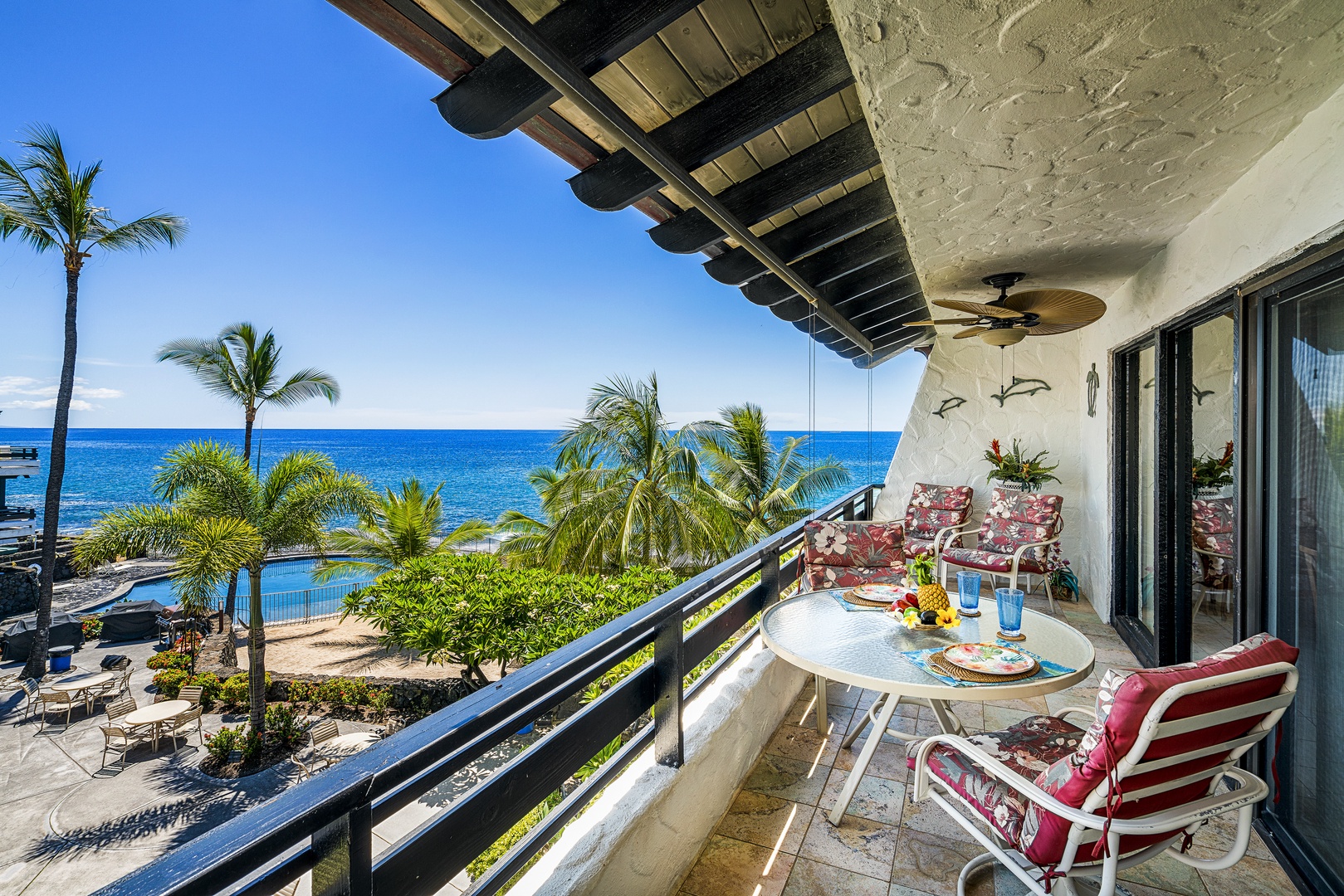 Kailua Kona Vacation Rentals, Casa De Emdeko 336 - Welcome to your home away from home!