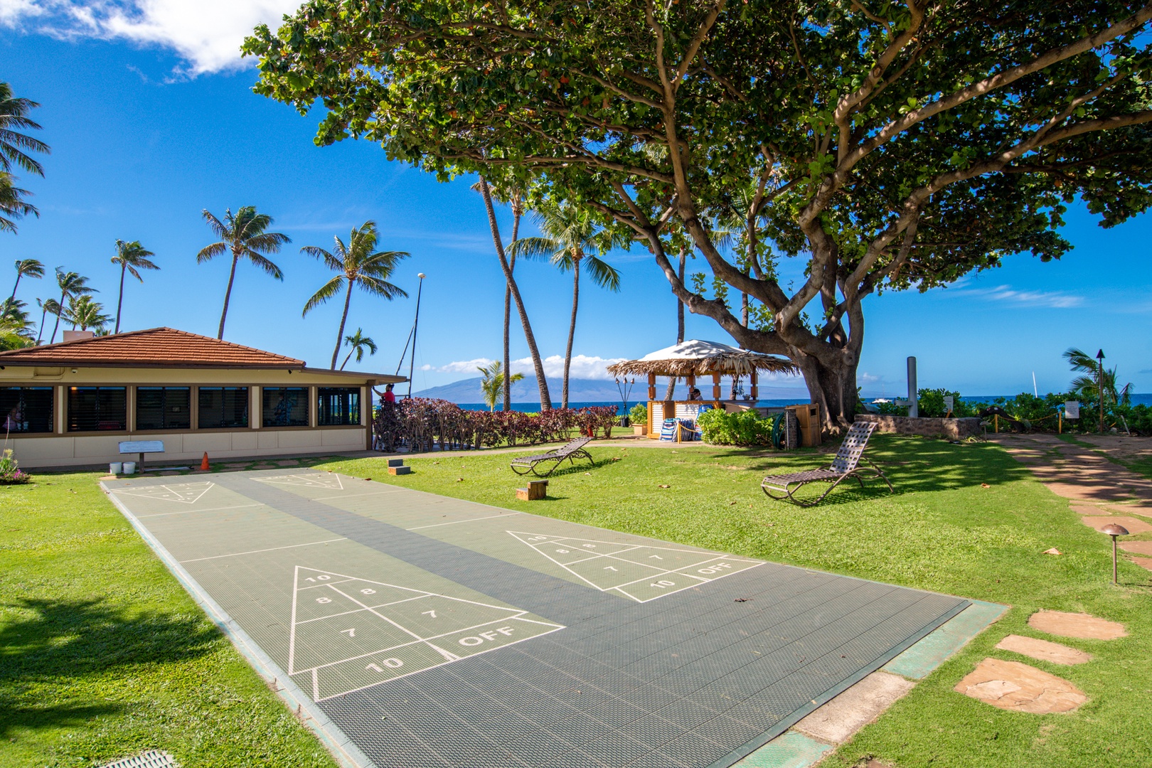 Lahaina Vacation Rentals, Maui Kaanapali Villas B225 - Local favorite restaurant on-site