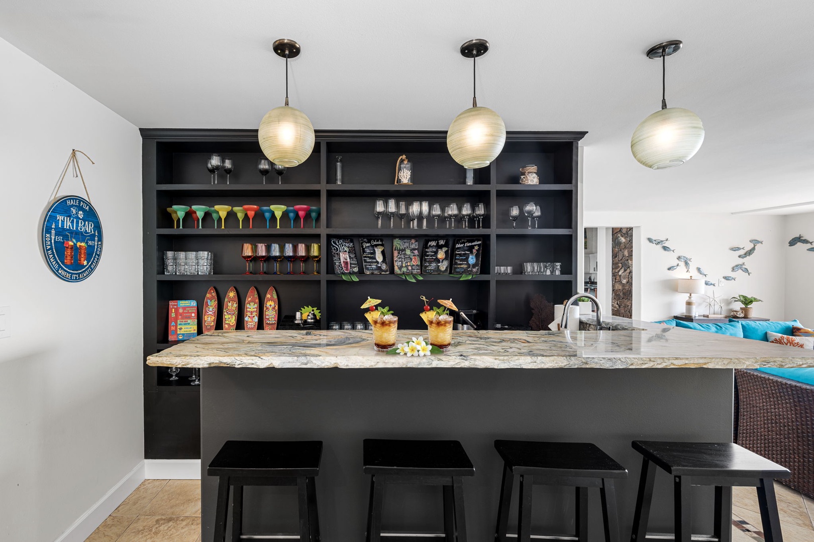 Kailua Kona Vacation Rentals, Hale Pua - Mix your favorite drinks at a stylish Tiki bar, perfect for easy evenings in.