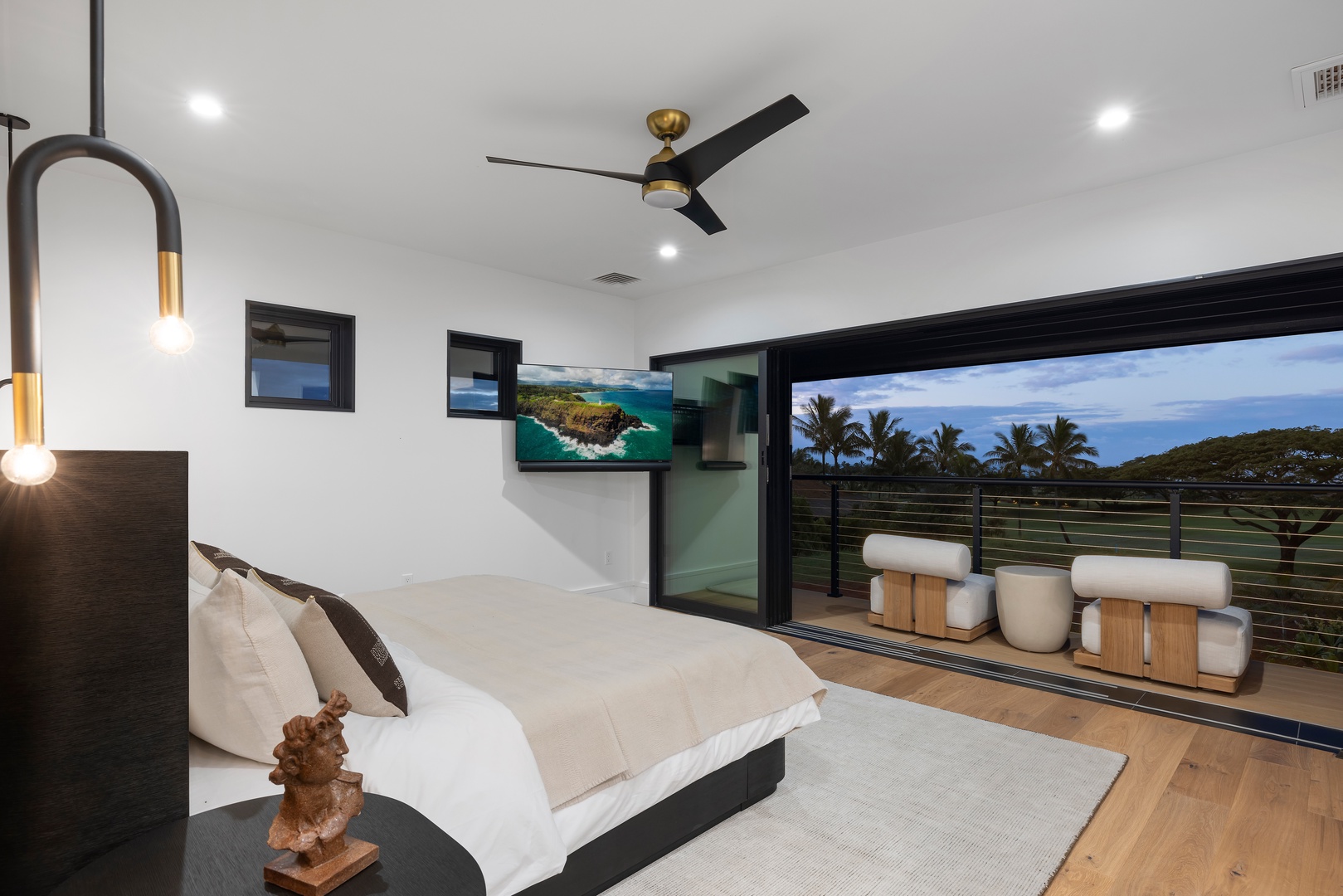 Koloa Vacation Rentals, Hale o ka Nene - Relax after a day exploring Kaua'i in this spacious guest suite with a king bed, private lanai access.