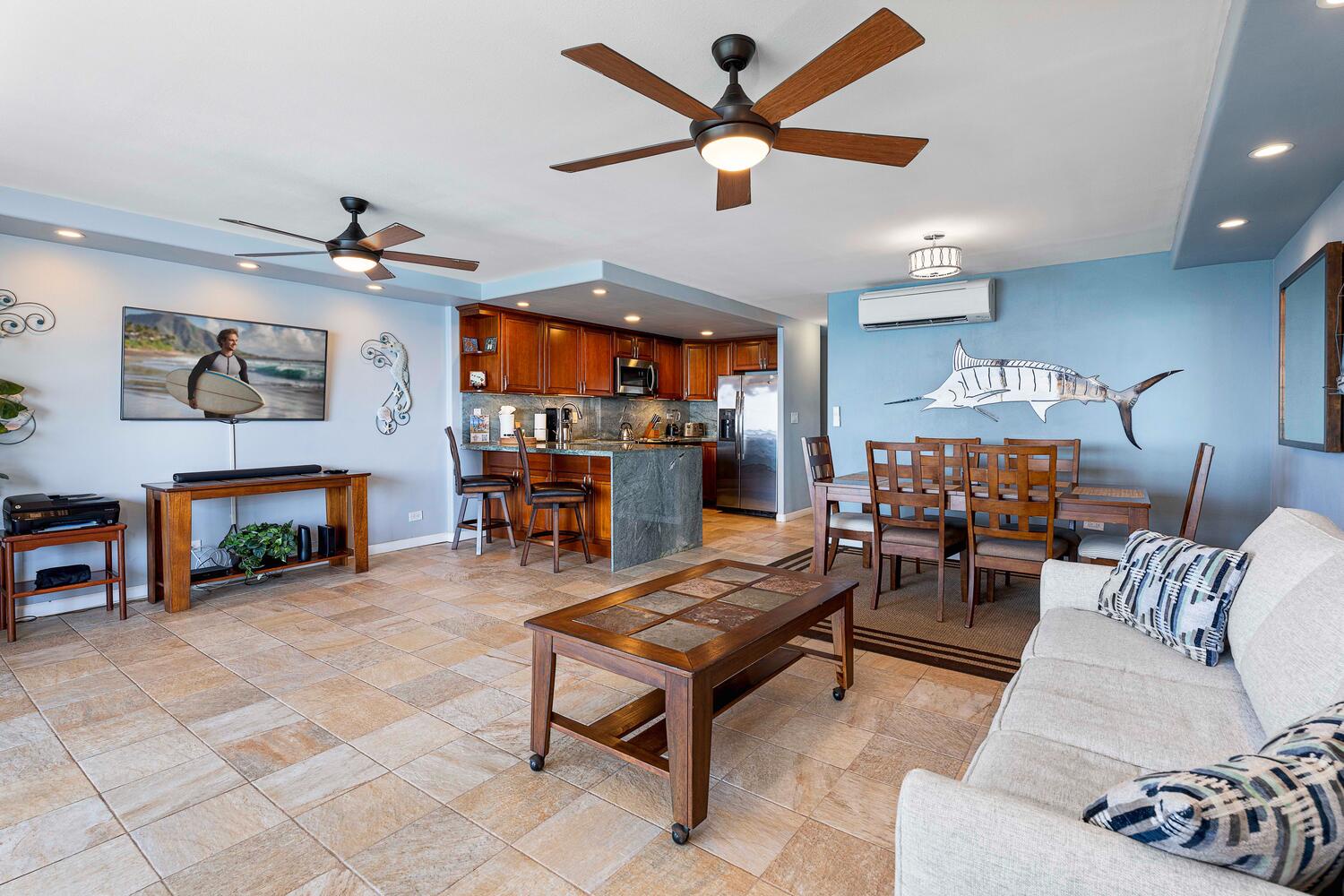 Kailua Kona Vacation Rentals, Kona Alii 403 - Open concept floorplan for seamless flow and connection.