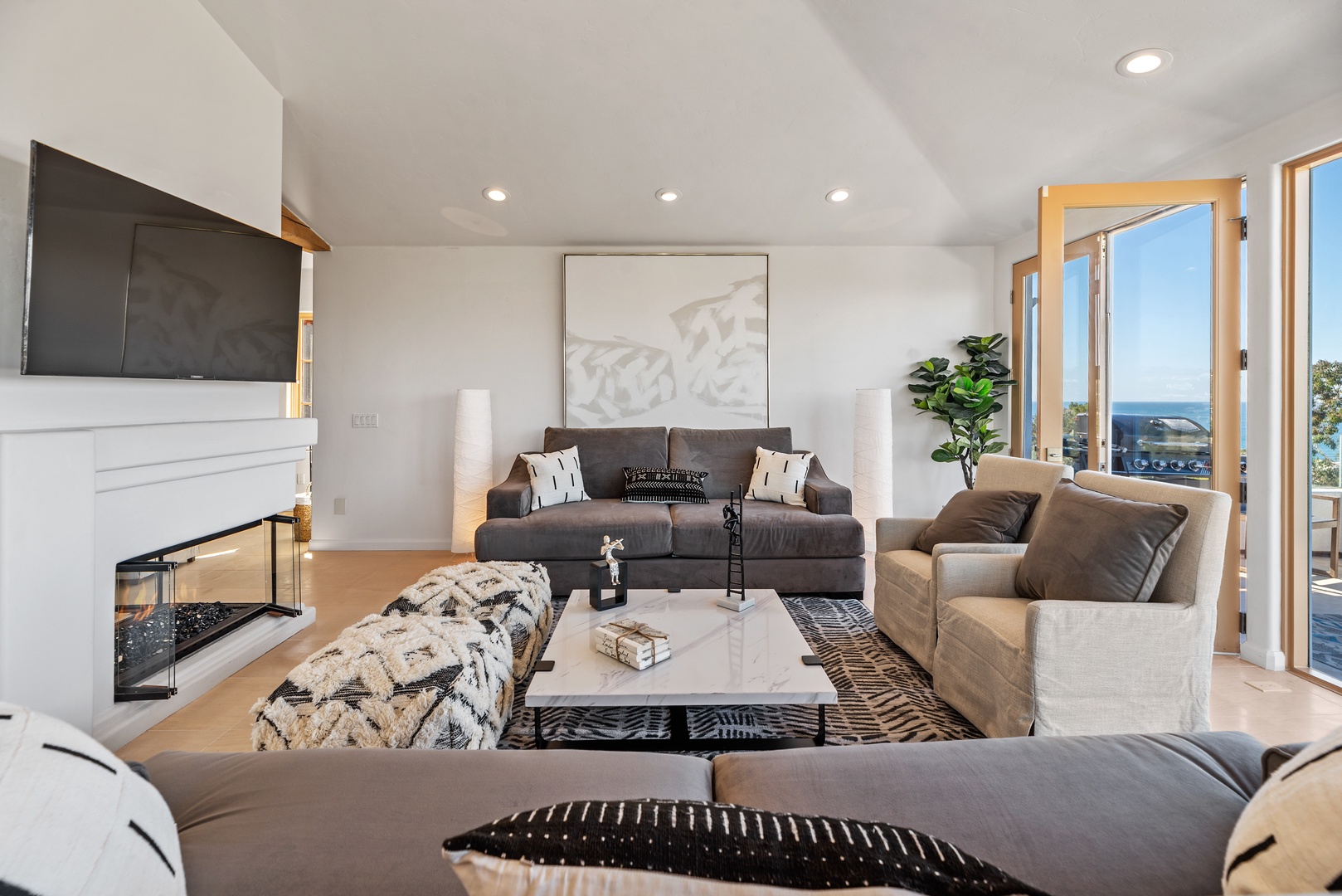 La Jolla Vacation Rentals, Coastal Lookout - Large flat screen smart TV,  modern glass fireplace, lots of comfortable seating and amazing ocean views all make this home luxuriously inviting