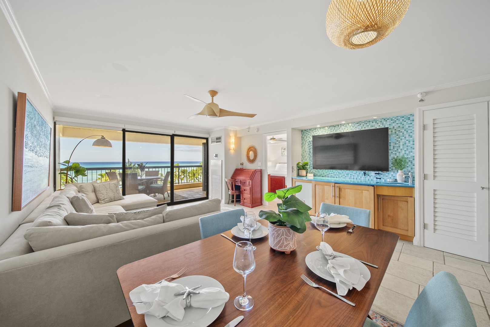 Honolulu Vacation Rentals, Aston Waikiki Beach Tower 602 - Savor your morning coffee in a dining area designed for both function and style.