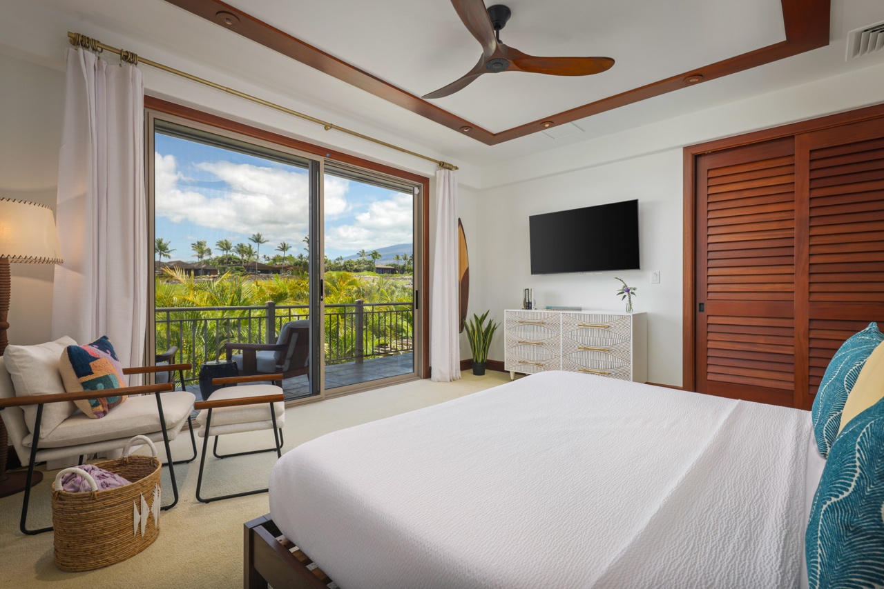 Kailua Kona Vacation Rentals, 3BD Ke Alaula Villa (217C) at Hualalai Resort - Moutain views and private lanai for guest room #3.