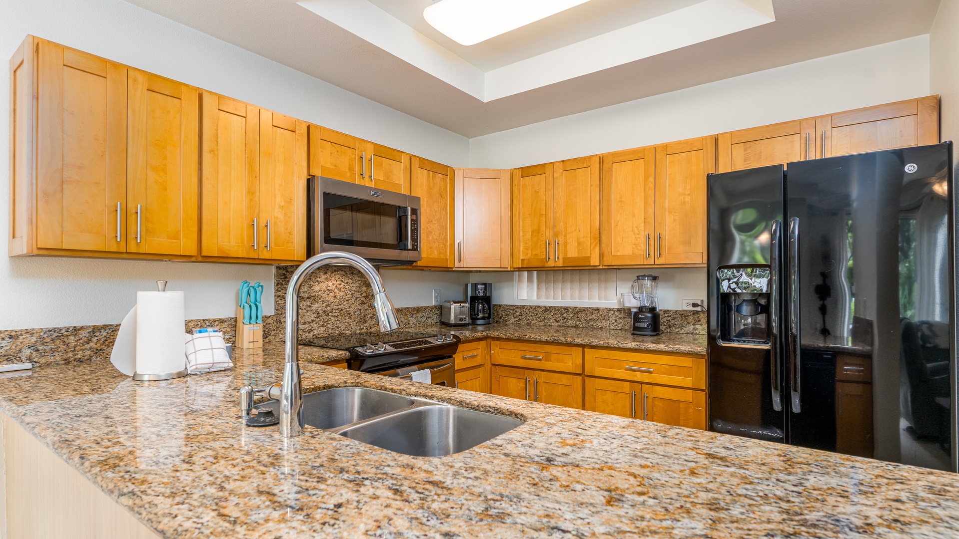 Kapolei Vacation Rentals, Fairways at Ko Olina 27H - Gracious amenities for your culinary adventures in the kitchen.
