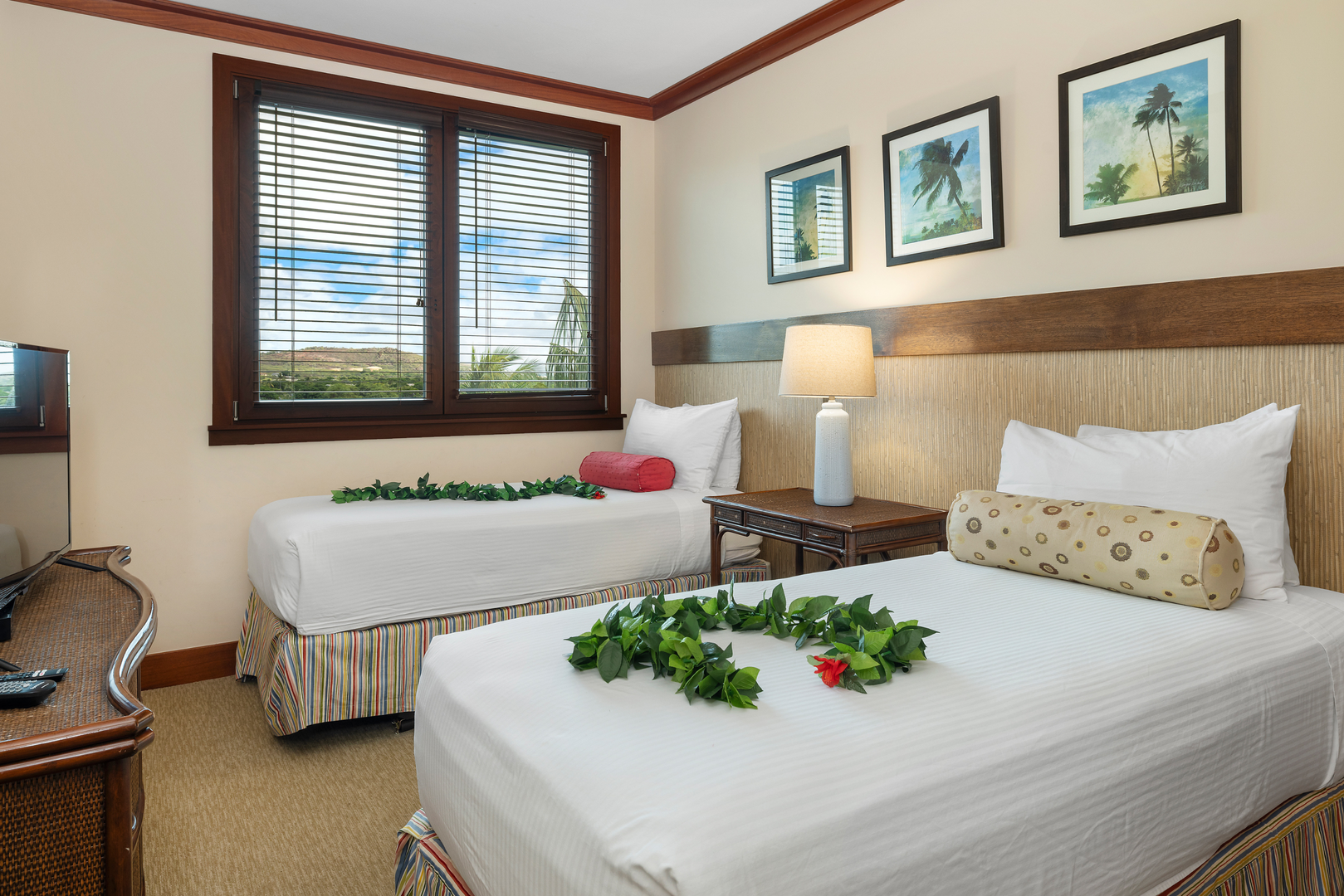 Kapolei Vacation Rentals, Ko Olina Beach Villas O505 - The third room has two twin beds, HDTV, and natural light.