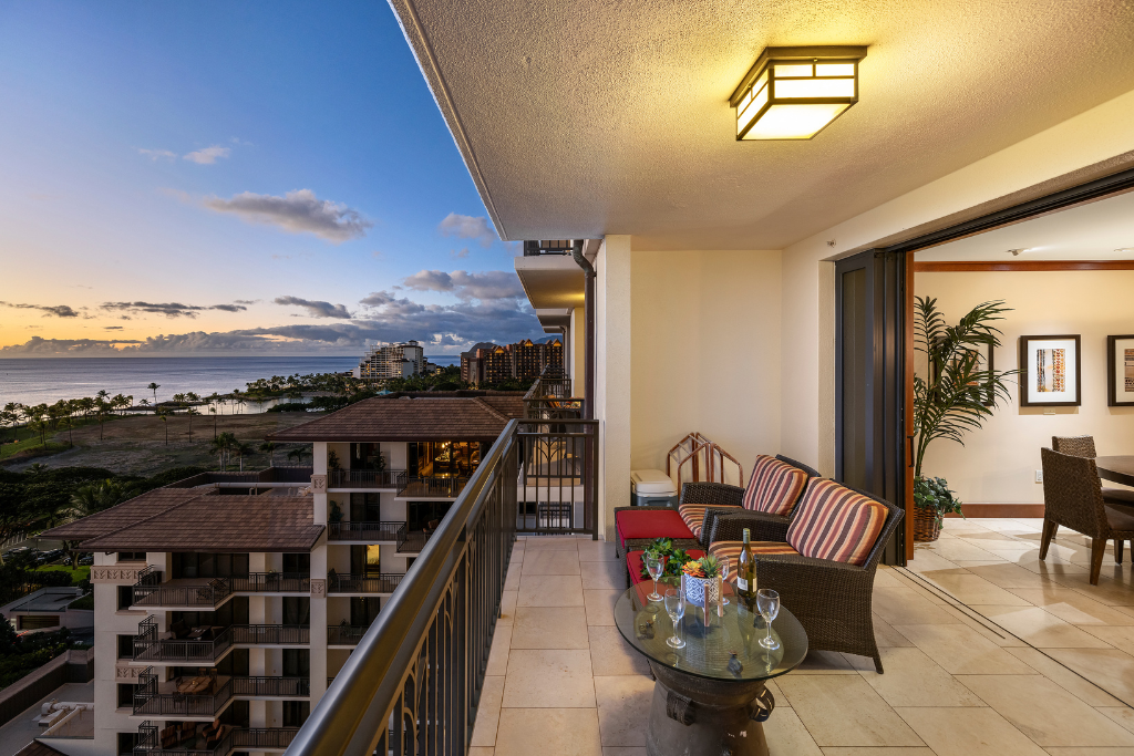 Kapolei Vacation Rentals, Ko Olina Beach Villas O1404 - Beautiful evenings on the lanai