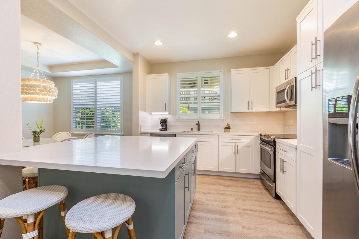 Princeville Vacation Rentals, Leilani Villa - Kitchen