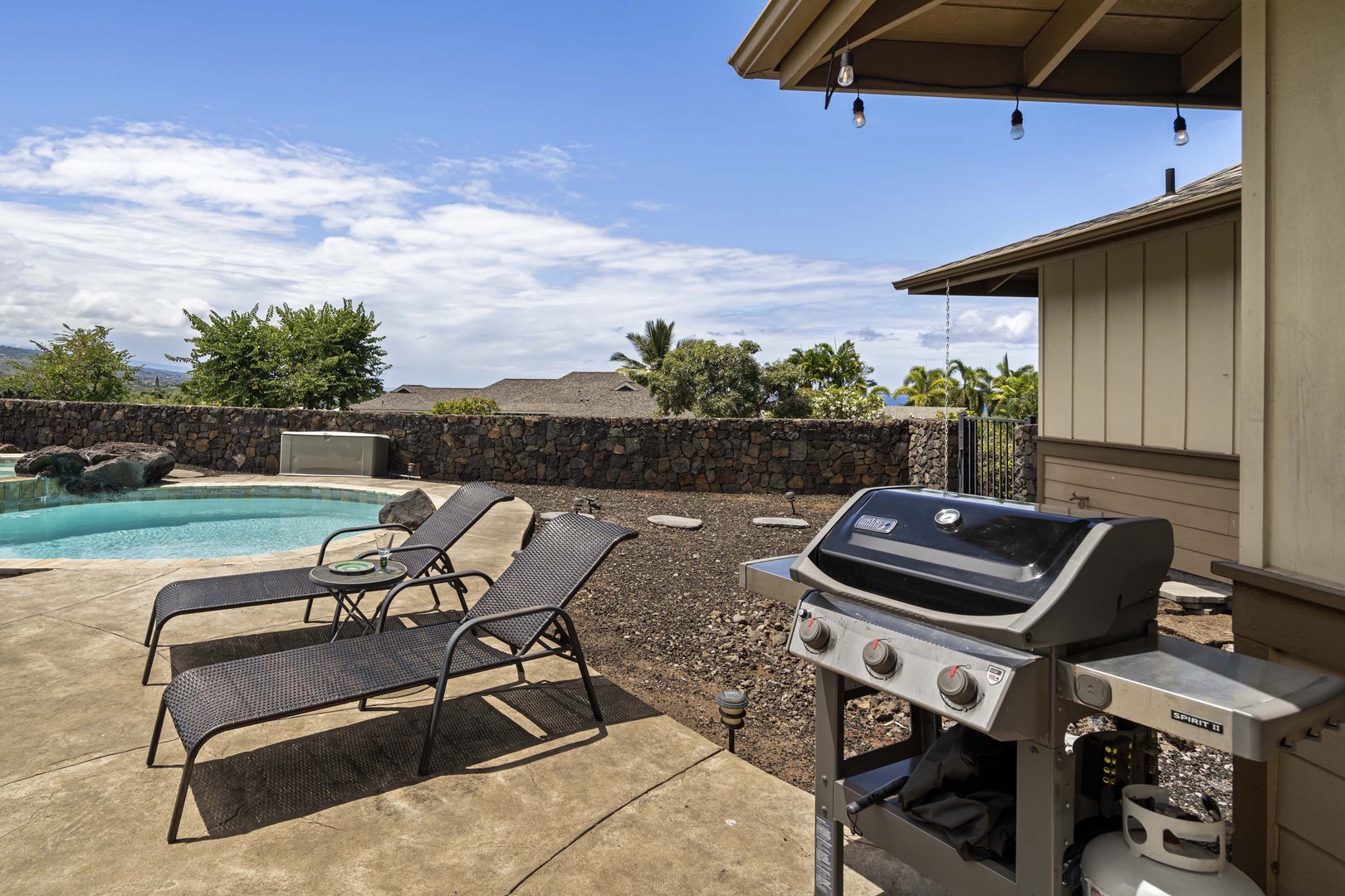 Kailua Kona Vacation Rentals, Kahakai Estates Hale - Poolside BBQ