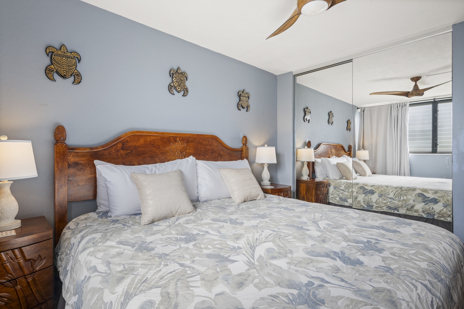 Lahaina Vacation Rentals, Polynesian Shores 114 - The ceiling fan and king bed make for easy sleeping on warm nights.