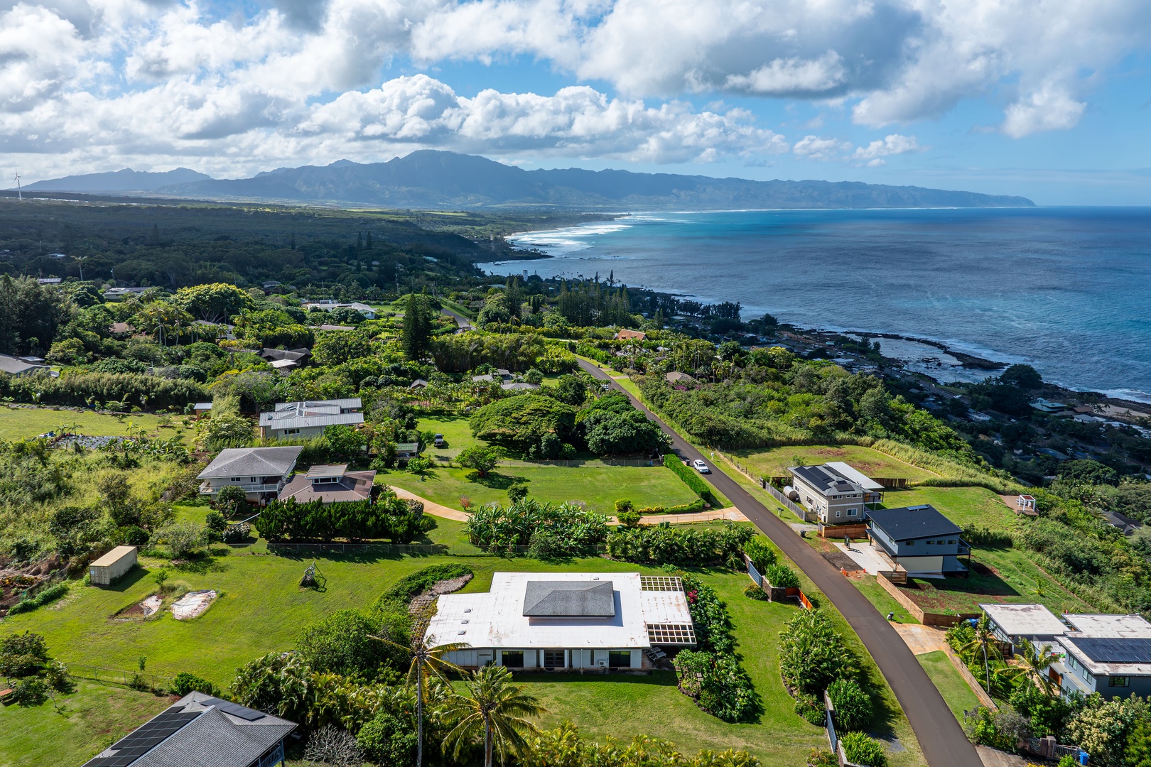 Haleiwa Vacation Rentals, Hale Mahina - Take in sweeping aerial views of the surrounding neighborhood and dramatic island coastline.