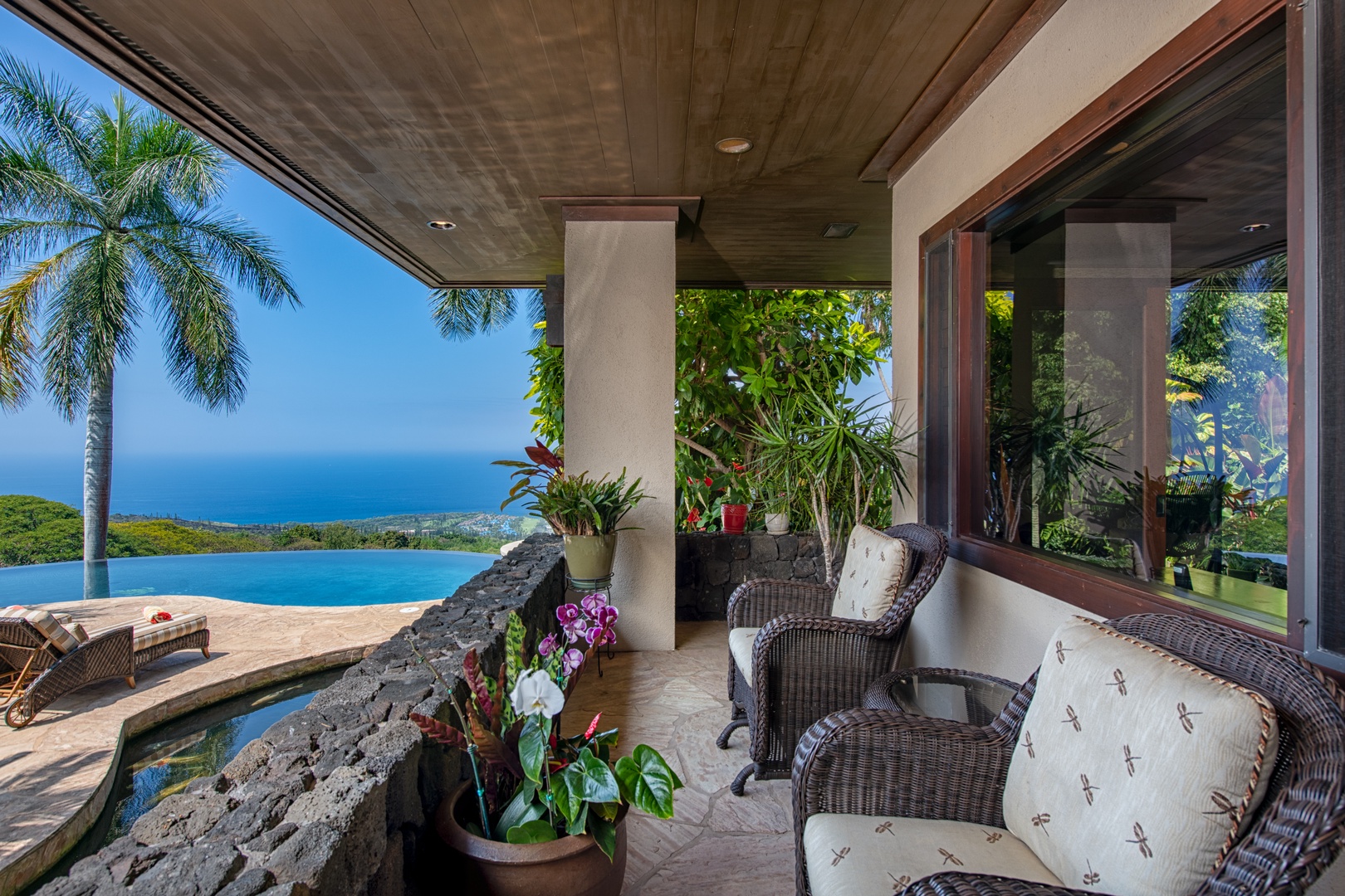 Kailua Kona Vacation Rentals, Hale Wailele** - Resort style lounging with amazing views