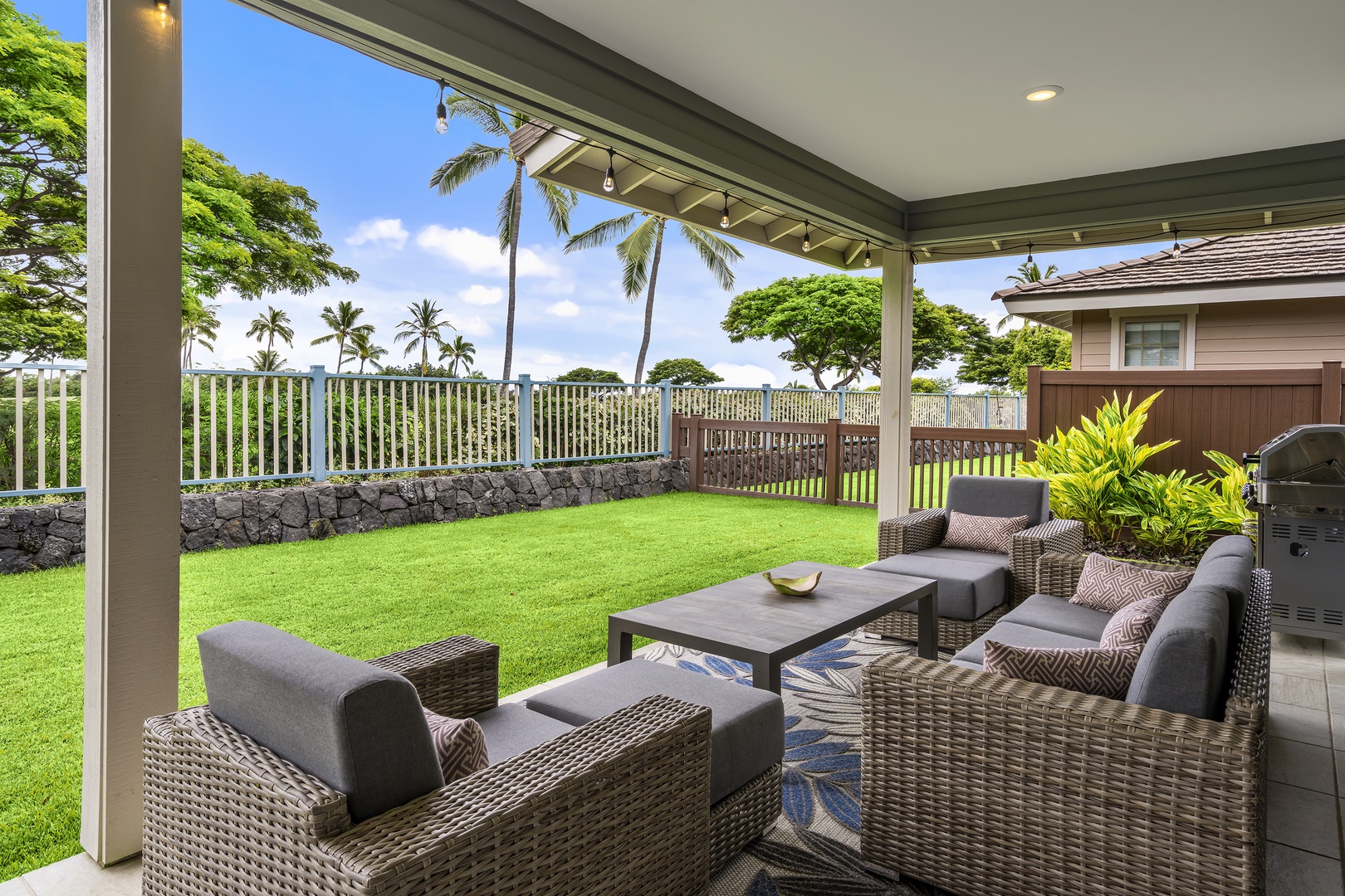 Kailua Kona Vacation Rentals, Holua Kai #9 - Put your feet up and rest while you wait for diner to be ready!