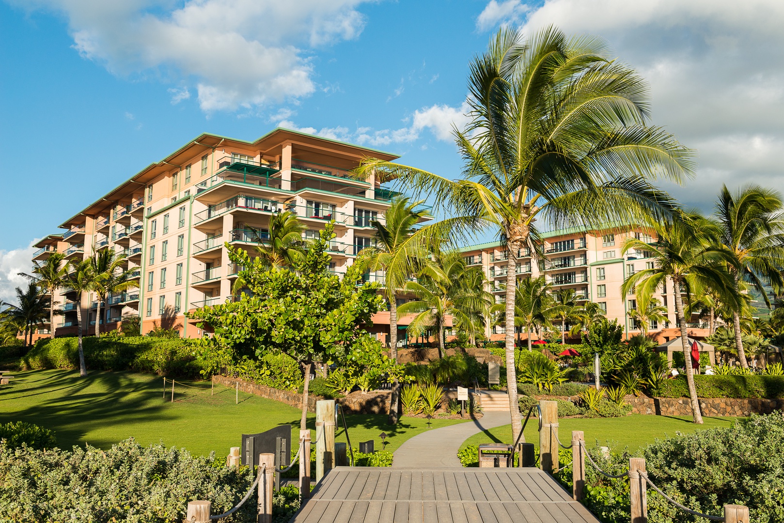 Lahaina Vacation Rentals, Honua Kai Konea 206 - Lush palms and tropical gardens surround Honua Kai Konea 206 towers.