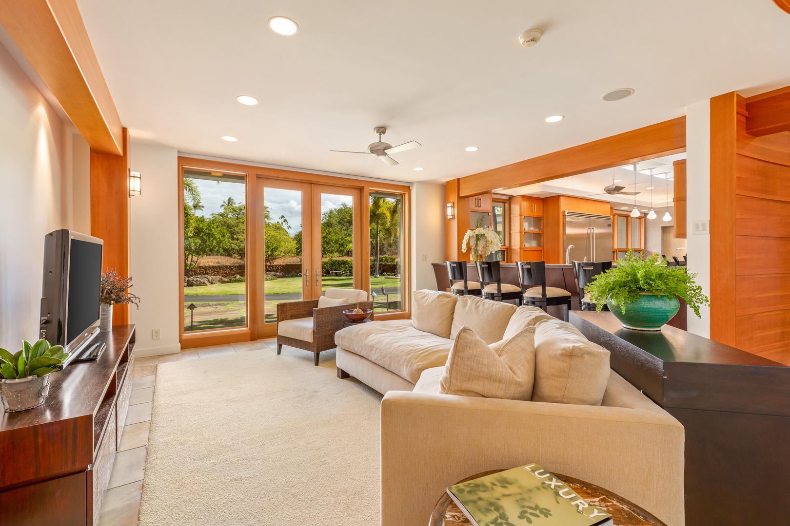 Kamuela Vacation Rentals, Mauna Kea Resort Bluffs 22 - The Beach House - Multiple lounge spaces mean everyone can find their favorite spot to relax and recharge.