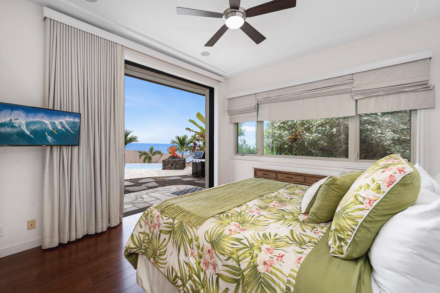 Kailua Kona Vacation Rentals, Blue Hawaii - Ocean and Pool views from the Guest bedroom.