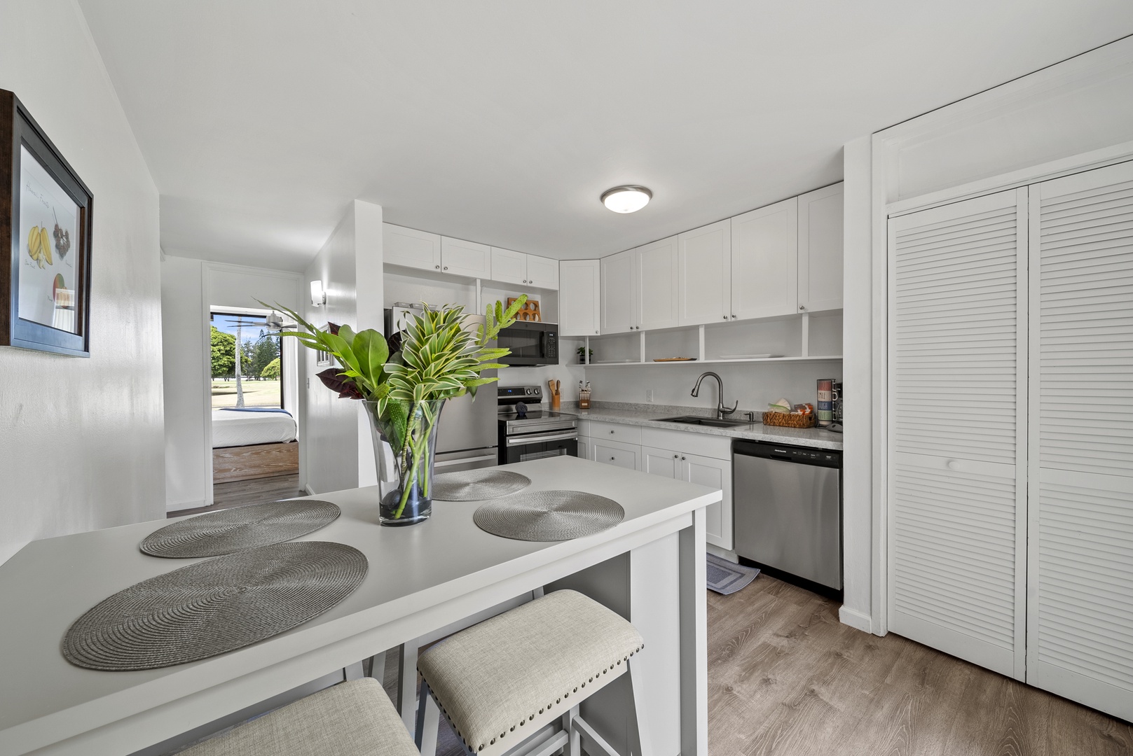 Kahuku Vacation Rentals, Kuilima Estates West #85 - Kitchen nook located right off the kitchen.