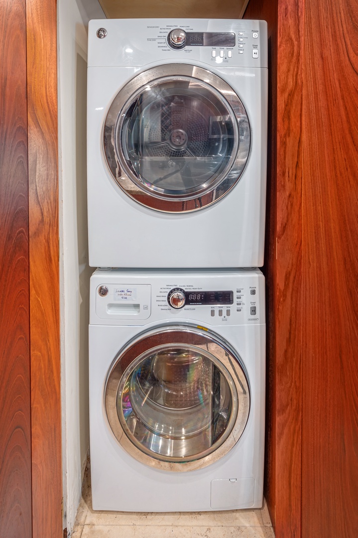 Princeville Vacation Rentals, Hanalei Bay Resort 7307 - Laundry Machine