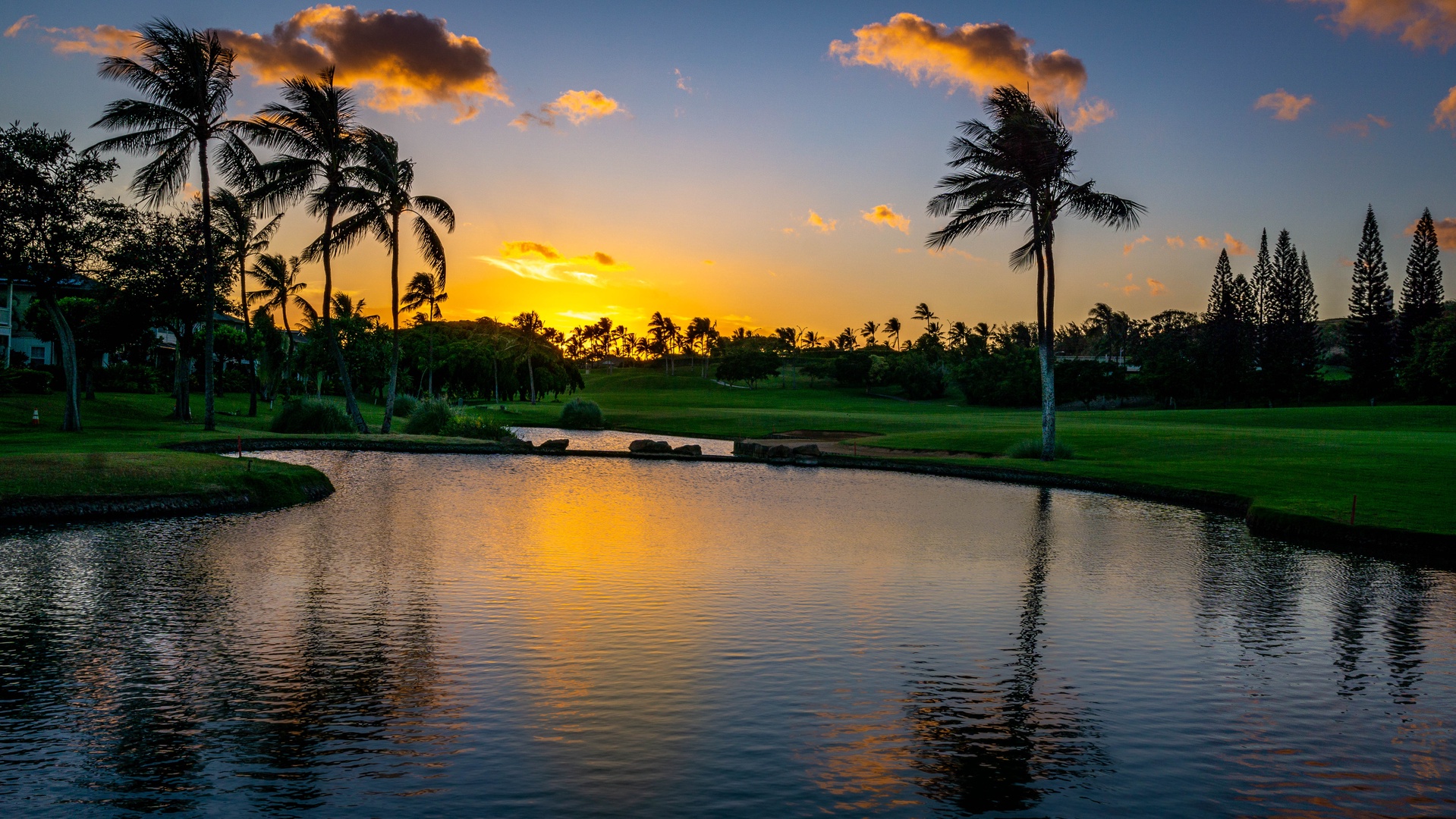 Kapolei Vacation Rentals, Coconut Plantation 1100-2 - One of the most beautiful golf courses you will ever see.
