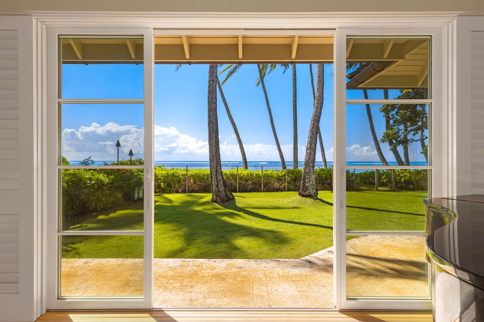 Honolulu Vacation Rentals, Paradise Beach Estate - 1