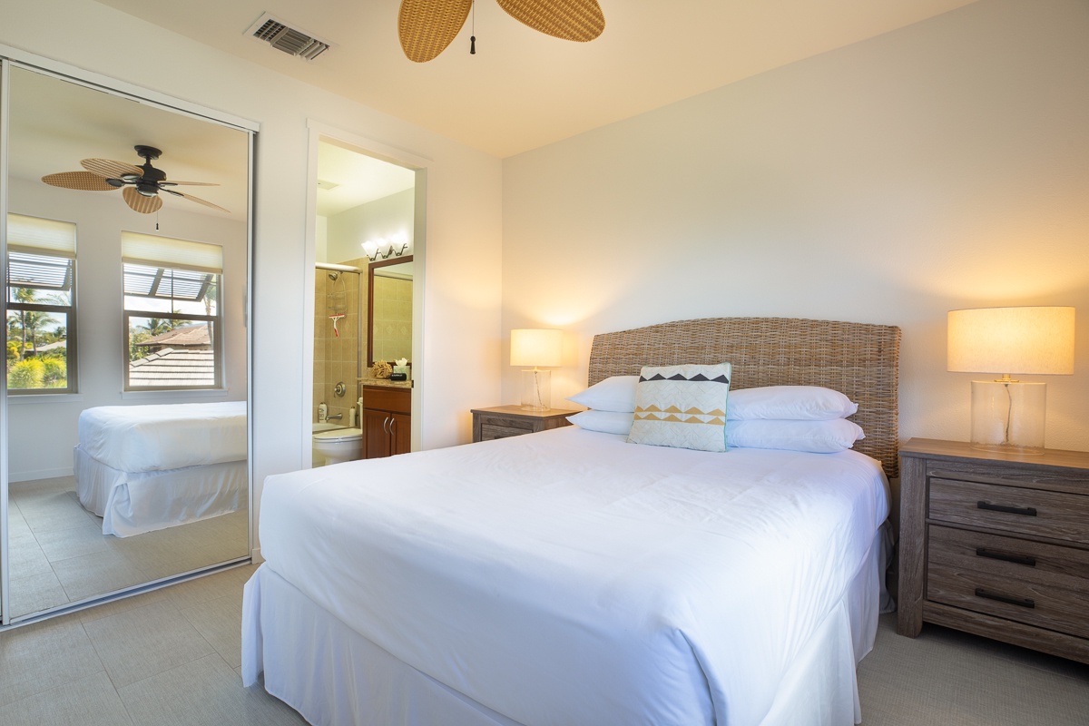 Kamuela Vacation Rentals, Mauna Lani Golf Villas C1 - Upstairs Guest bedroom with queen bed