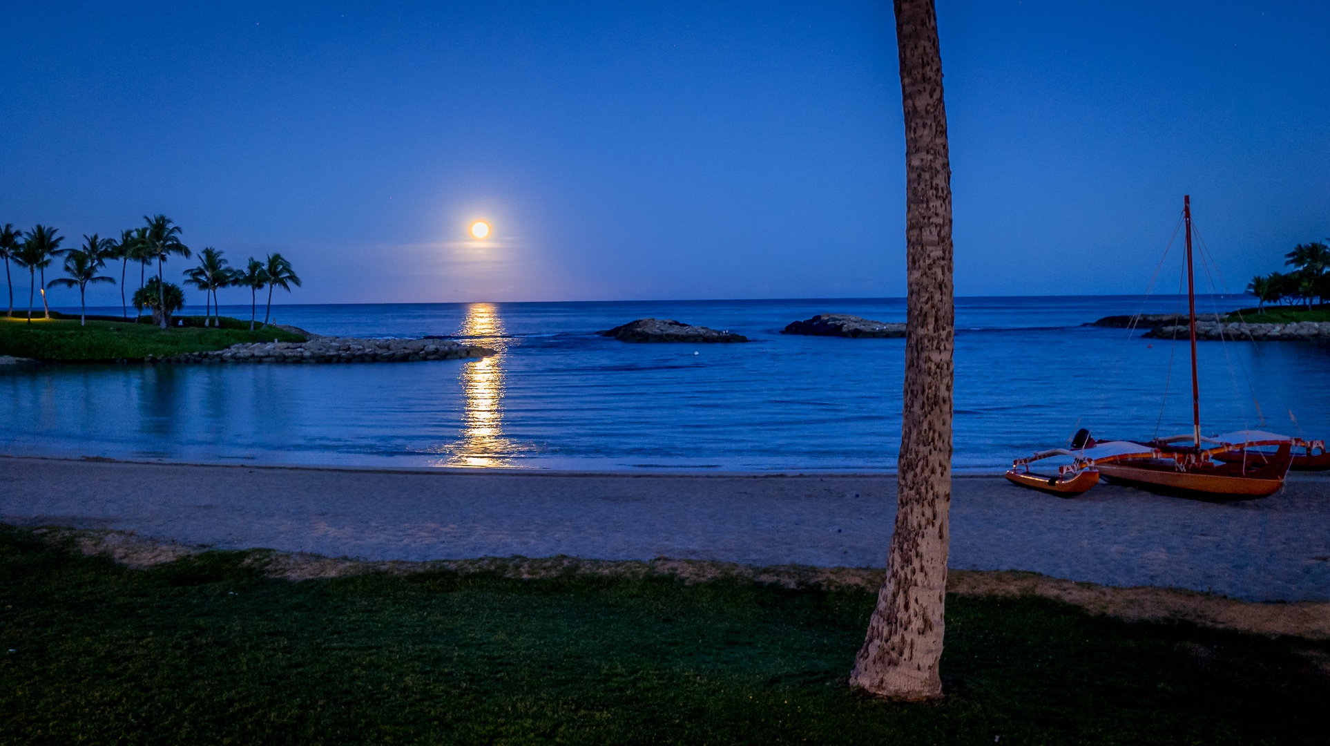 Kapolei Vacation Rentals, Ko Olina Kai 1083C - The night moon over still waters.