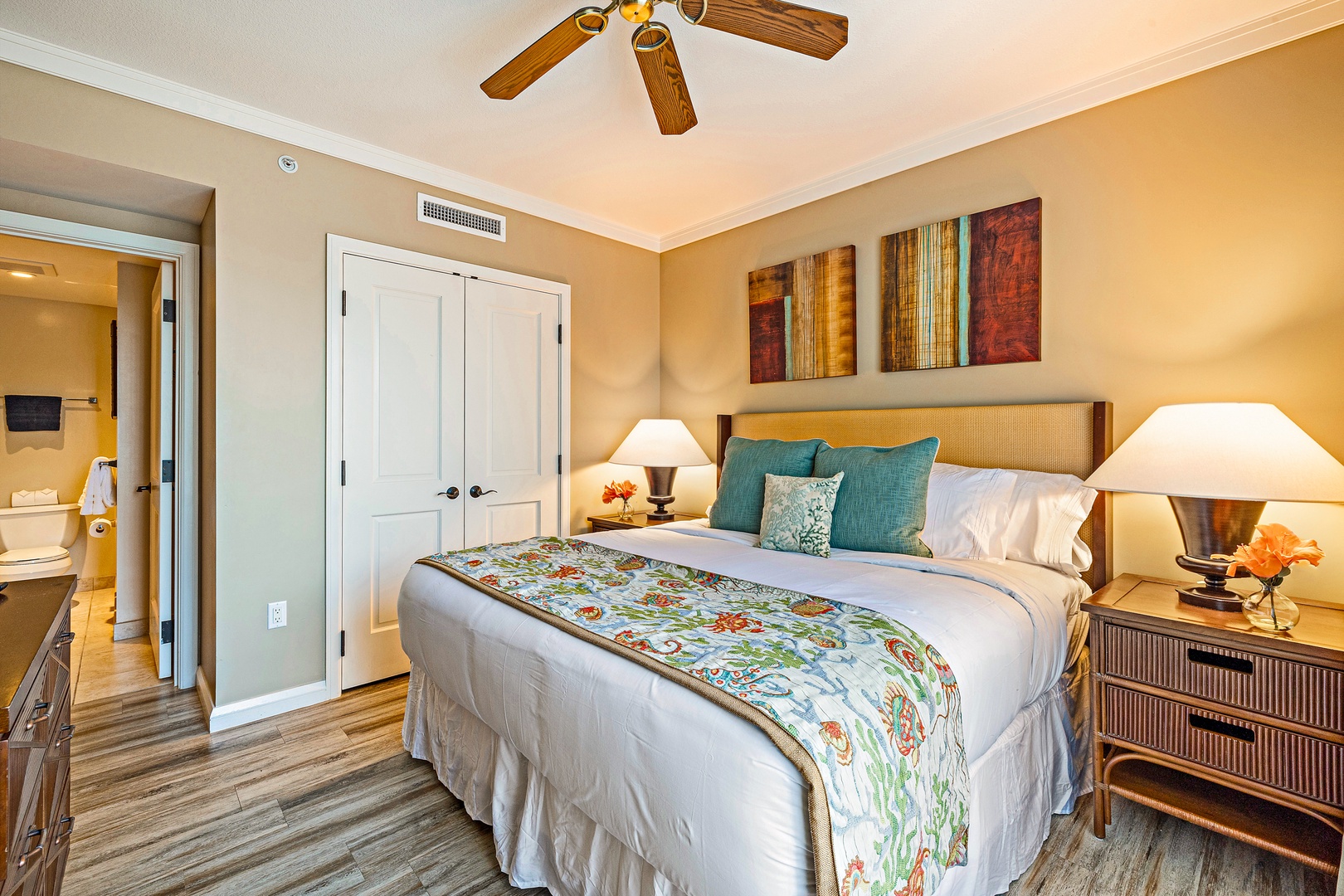 Lahaina Vacation Rentals, Honua Kai Konea 230/232 - Second guest suite in Honua Kai Konea 230/232 with plush bedding, ceiling fan, and serene tones