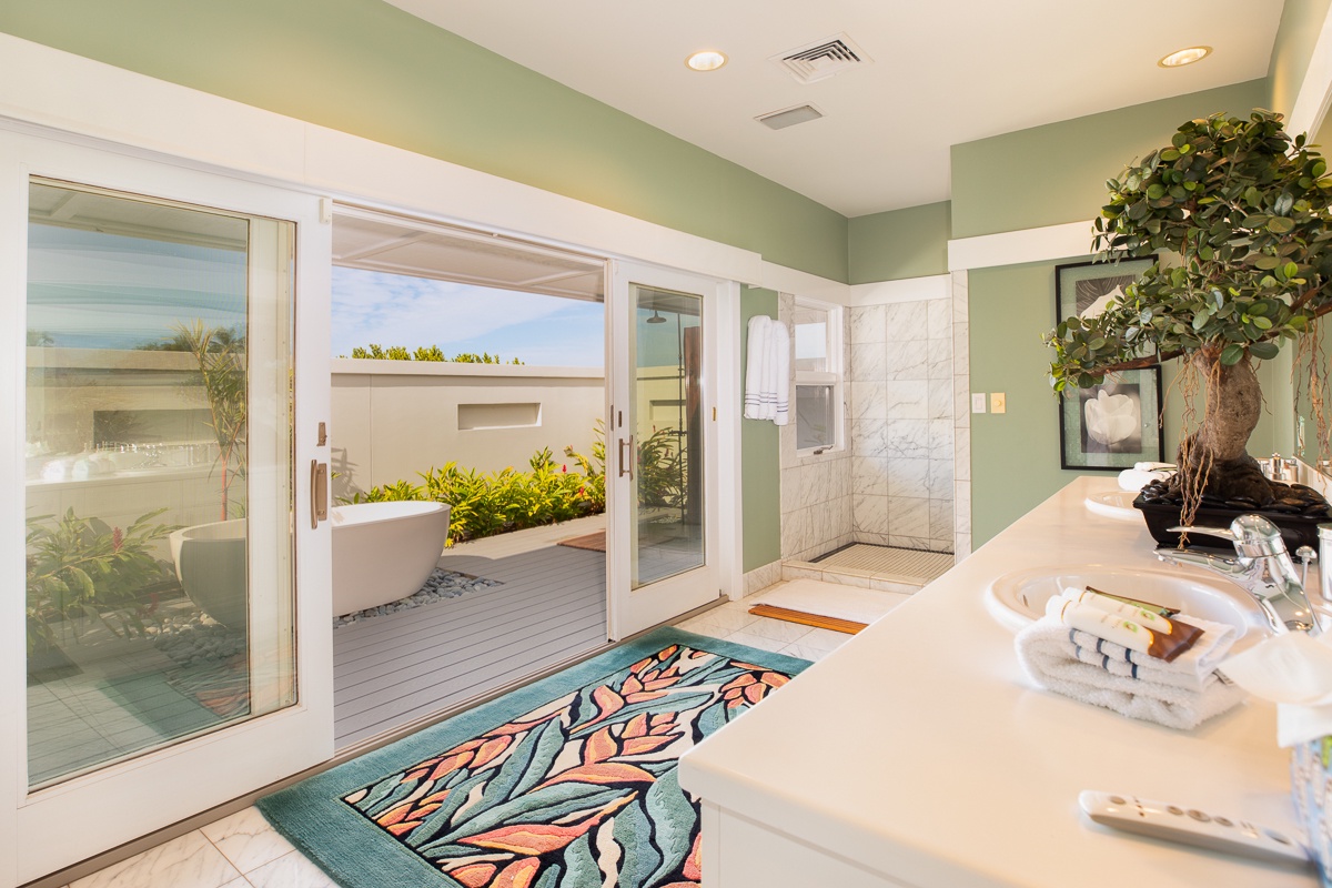 Kamuela Vacation Rentals, White House By The Sea* - 
