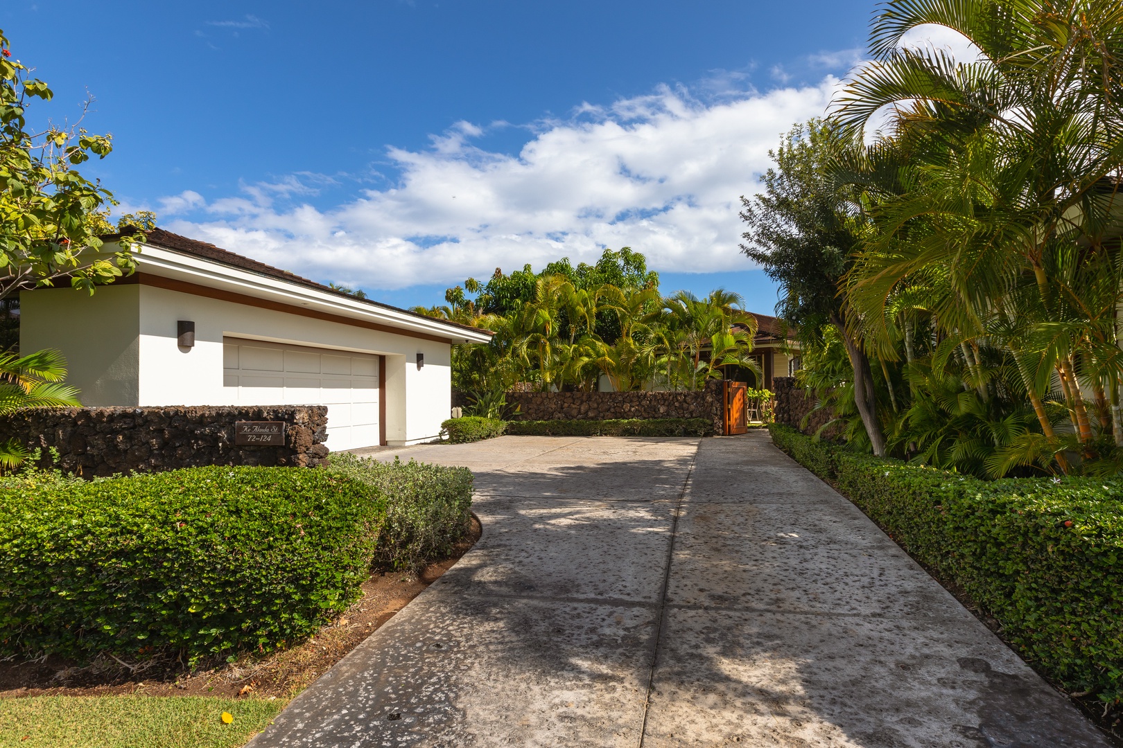 Kailua Kona Vacation Rentals, 4BD Ke Alaula Estate (124) at Hualalai Resort - 