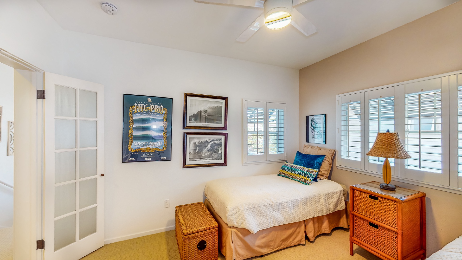 Kapolei Vacation Rentals, Coconut Plantation 1074-1 - The fourth guest bedroom with framed art.