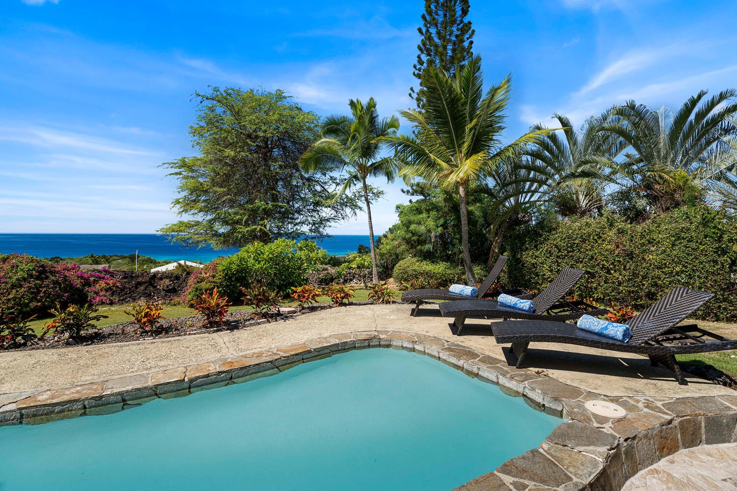 Kailua Kona Vacation Rentals, Ho'okipa Hale - Pool is 2-ft deep—perfect for cooling off and enjoying peaceful Kona afternoons.