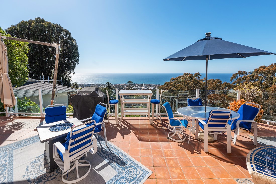 La Jolla Vacation Rentals, Sunset Villa I - Patio with outdoor furniture