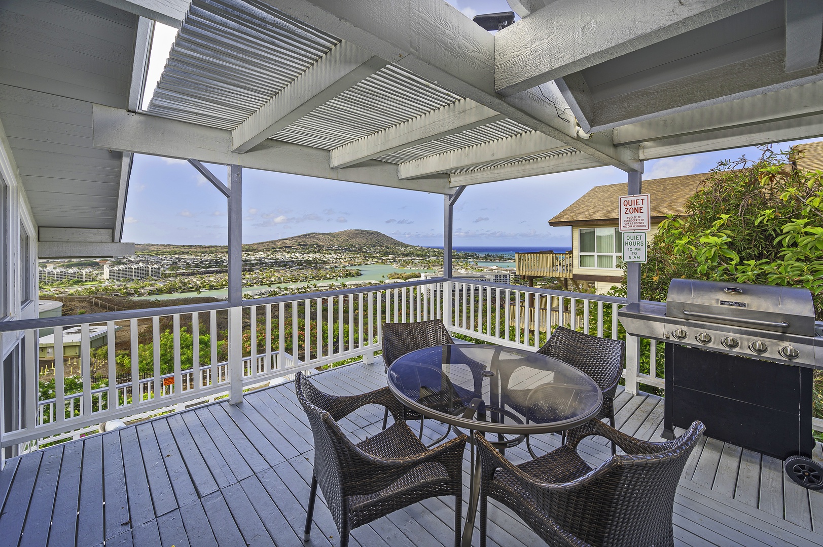 Honolulu Vacation Rentals, Hale Malia - Enjoy outdoor dining, comfortably seating 4, with a Gas BBQ